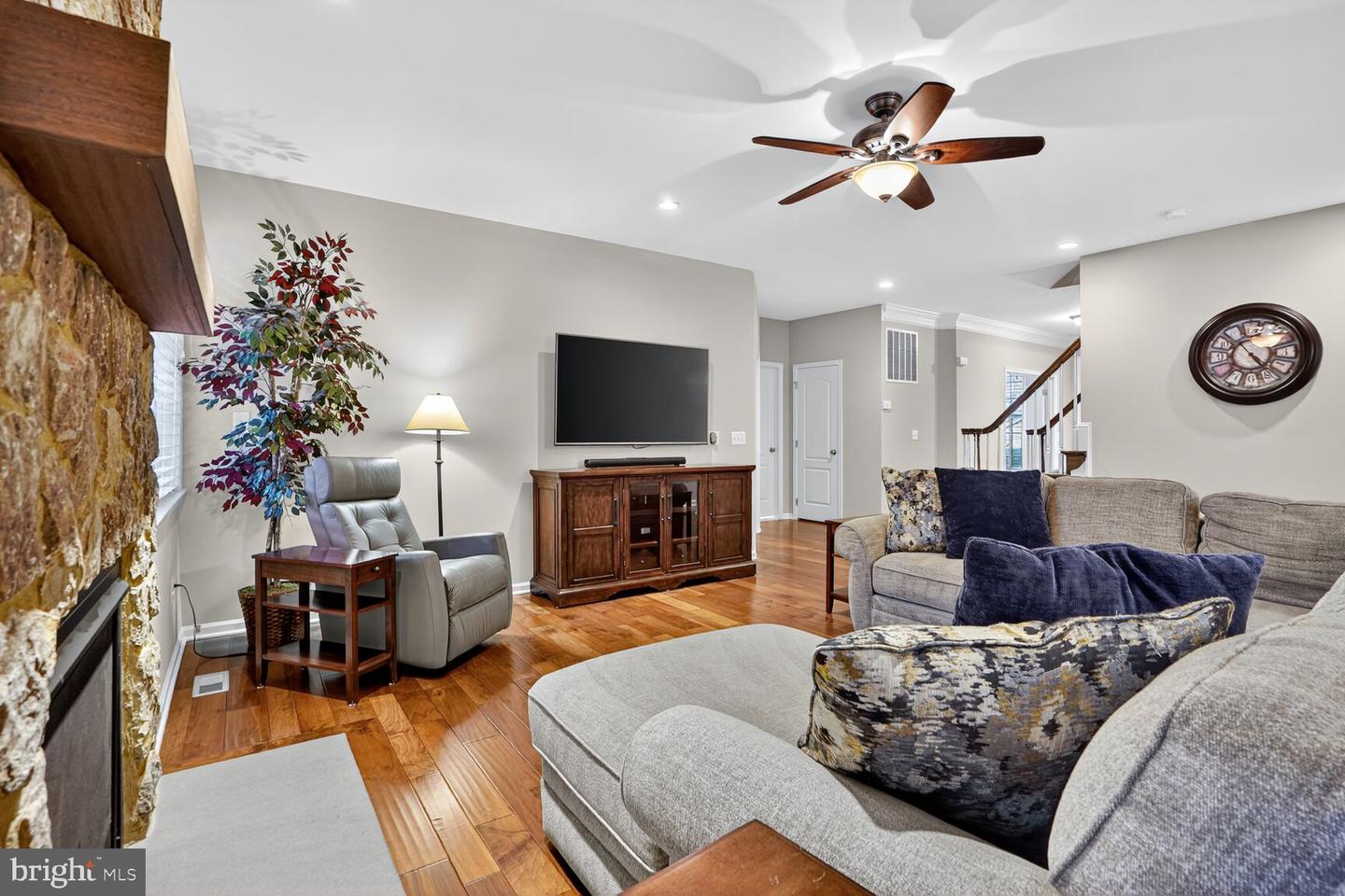 41381 LADYBUG CT, ALDIE, Virginia 20105, 5 Bedrooms Bedrooms, ,4 BathroomsBathrooms,Residential,For sale,41381 LADYBUG CT,VALO2109442 MLS # VALO2109442 41381 LADYBUG CT, ALDIE, Virginia 20105, 5 Bedrooms Bedrooms, ,4 BathroomsBathrooms,Residential,For sale,41381 LADYBUG CT,VALO2109442 MLS # VALO2109442