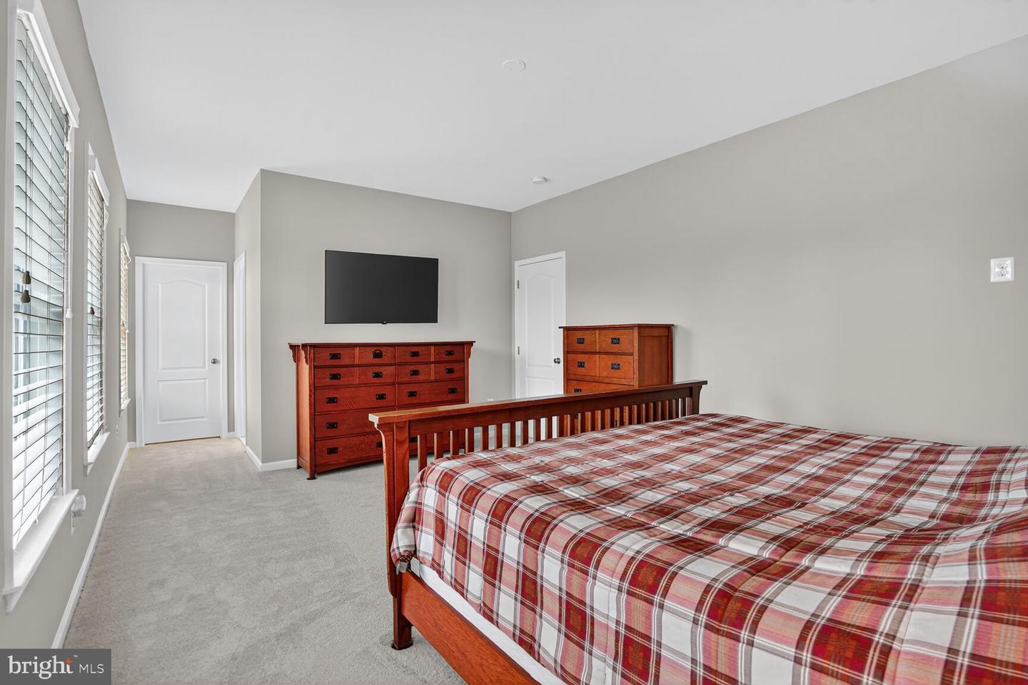 41381 LADYBUG CT, ALDIE, Virginia 20105, 5 Bedrooms Bedrooms, ,4 BathroomsBathrooms,Residential,For sale,41381 LADYBUG CT,VALO2109442 MLS # VALO2109442 41381 LADYBUG CT, ALDIE, Virginia 20105, 5 Bedrooms Bedrooms, ,4 BathroomsBathrooms,Residential,For sale,41381 LADYBUG CT,VALO2109442 MLS # VALO2109442