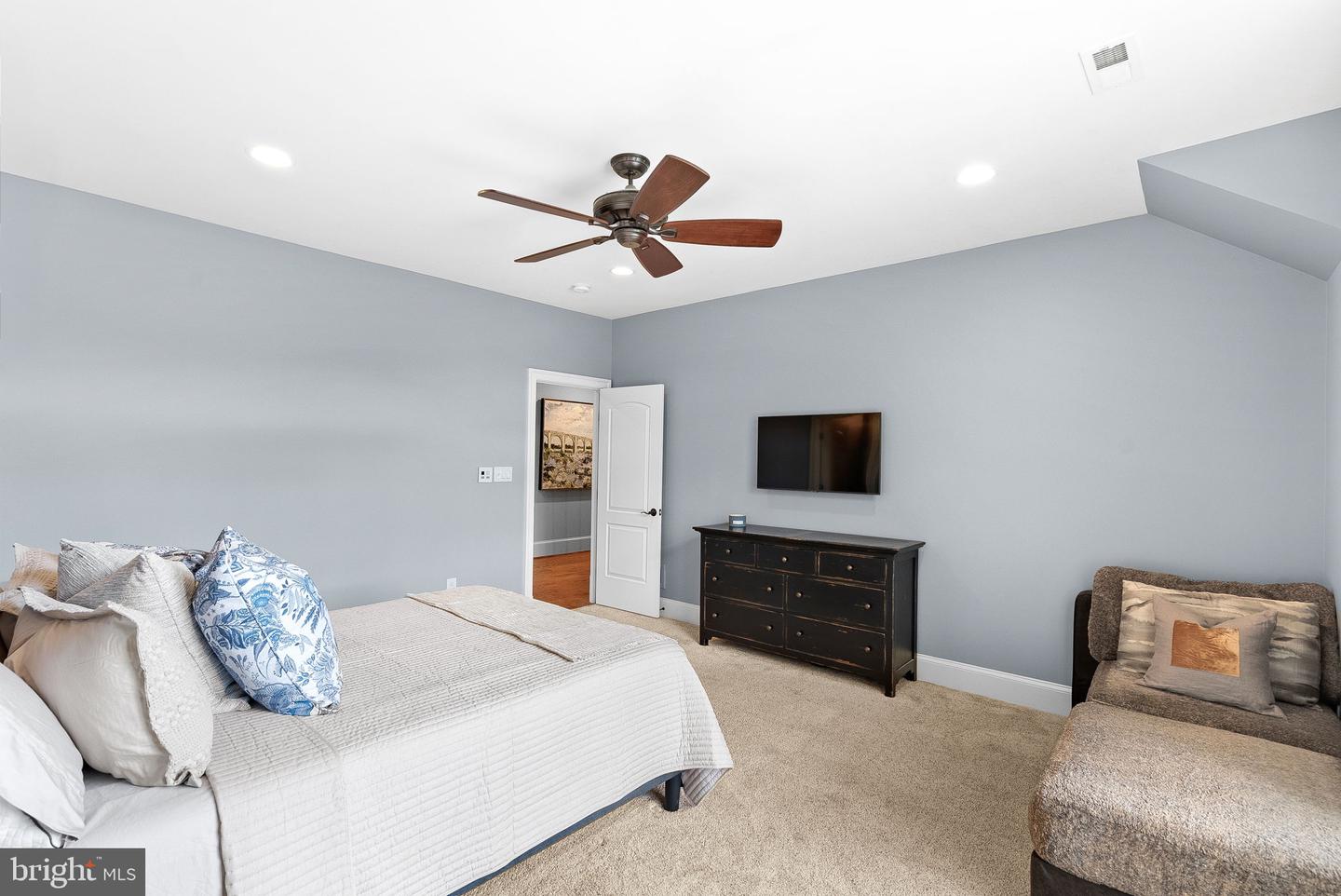 40737 GRENATA PRESERVE PL, LEESBURG, Virginia 20175, 6 Bedrooms Bedrooms, 16 Rooms Rooms,5 BathroomsBathrooms,Residential,For sale,40737 GRENATA PRESERVE PL,VALO2109768 MLS # VALO2109768