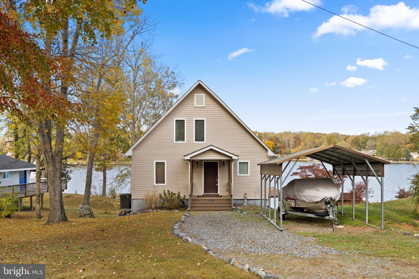 1250 S LAKESHORE DR, LOUISA, Virginia 23093, 2 Bedrooms Bedrooms, 10 Rooms Rooms,1 BathroomBathrooms,Residential,For sale,1250 S LAKESHORE DR,VALA2008802 MLS # VALA2008802 1250 S LAKESHORE DR, LOUISA, Virginia 23093, 2 Bedrooms Bedrooms, 10 Rooms Rooms,1 BathroomBathrooms,Residential,For sale,1250 S LAKESHORE DR,VALA2008802 MLS # VALA2008802