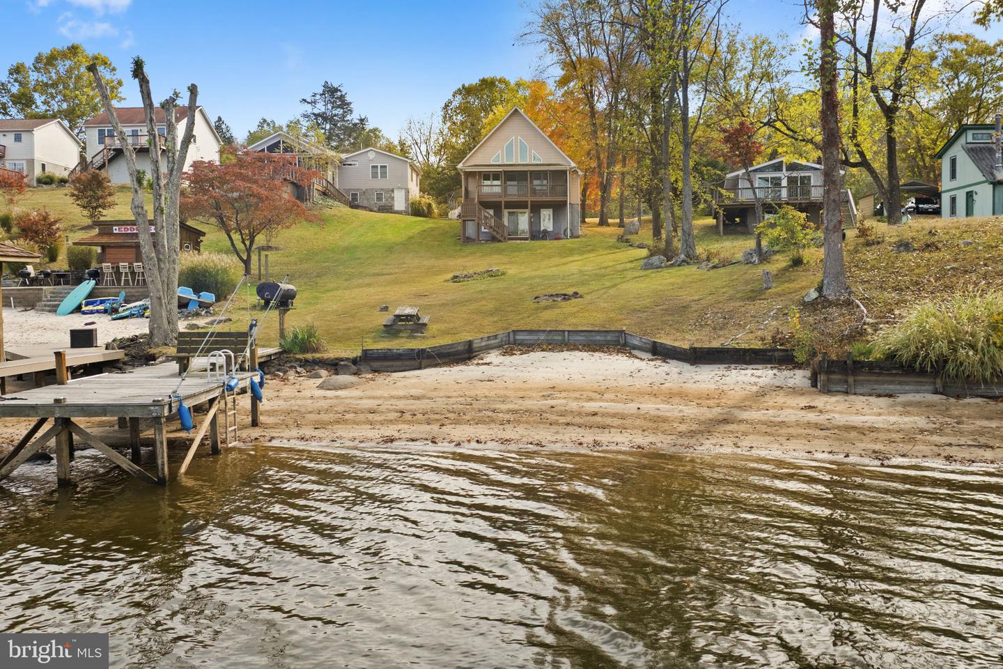 1250 S LAKESHORE DR, LOUISA, Virginia 23093, 2 Bedrooms Bedrooms, 10 Rooms Rooms,1 BathroomBathrooms,Residential,For sale,1250 S LAKESHORE DR,VALA2008802 MLS # VALA2008802 1250 S LAKESHORE DR, LOUISA, Virginia 23093, 2 Bedrooms Bedrooms, 10 Rooms Rooms,1 BathroomBathrooms,Residential,For sale,1250 S LAKESHORE DR,VALA2008802 MLS # VALA2008802