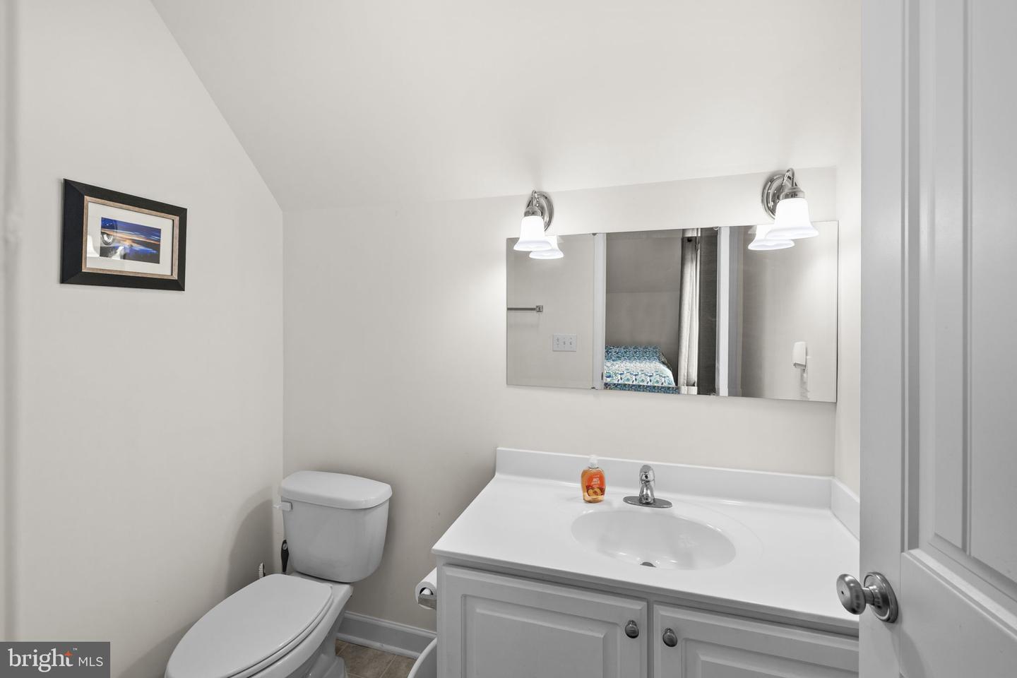 1250 S LAKESHORE DR, LOUISA, Virginia 23093, 2 Bedrooms Bedrooms, 10 Rooms Rooms,1 BathroomBathrooms,Residential,For sale,1250 S LAKESHORE DR,VALA2008802 MLS # VALA2008802 1250 S LAKESHORE DR, LOUISA, Virginia 23093, 2 Bedrooms Bedrooms, 10 Rooms Rooms,1 BathroomBathrooms,Residential,For sale,1250 S LAKESHORE DR,VALA2008802 MLS # VALA2008802