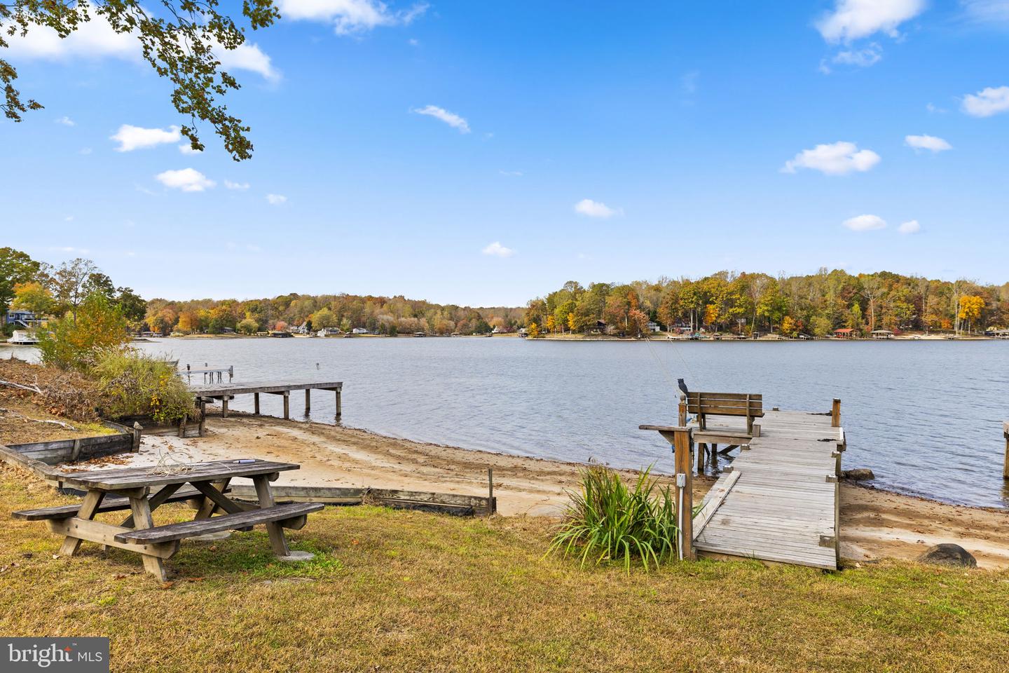 1250 S LAKESHORE DR, LOUISA, Virginia 23093, 2 Bedrooms Bedrooms, 10 Rooms Rooms,1 BathroomBathrooms,Residential,For sale,1250 S LAKESHORE DR,VALA2008802 MLS # VALA2008802 1250 S LAKESHORE DR, LOUISA, Virginia 23093, 2 Bedrooms Bedrooms, 10 Rooms Rooms,1 BathroomBathrooms,Residential,For sale,1250 S LAKESHORE DR,VALA2008802 MLS # VALA2008802