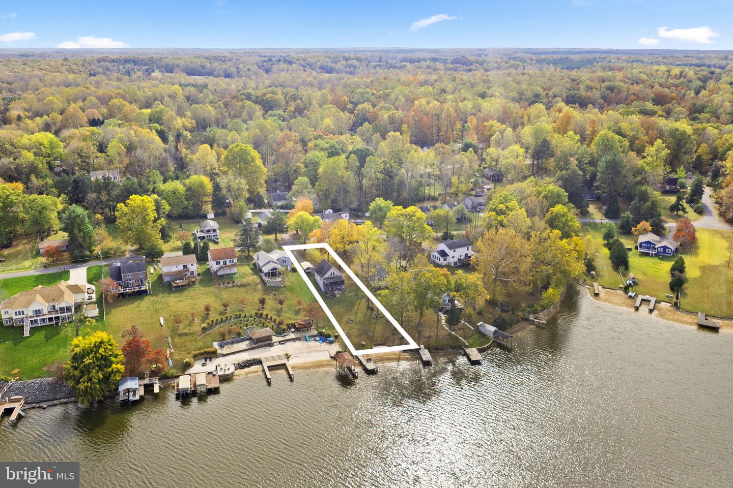 1250 S LAKESHORE DR, LOUISA, Virginia 23093, 2 Bedrooms Bedrooms, 10 Rooms Rooms,1 BathroomBathrooms,Residential,For sale,1250 S LAKESHORE DR,VALA2008802 MLS # VALA2008802 1250 S LAKESHORE DR, LOUISA, Virginia 23093, 2 Bedrooms Bedrooms, 10 Rooms Rooms,1 BathroomBathrooms,Residential,For sale,1250 S LAKESHORE DR,VALA2008802 MLS # VALA2008802