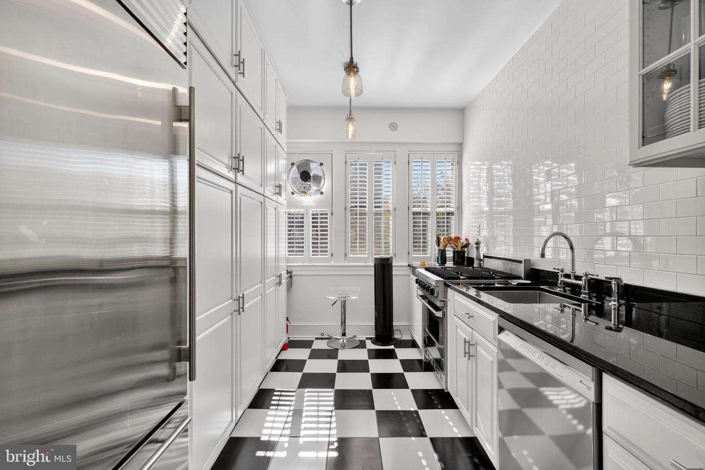 4000 CATHEDRAL AVE NW #017B, WASHINGTON, District Of Columbia 20016, 3 Bedrooms Bedrooms, ,2 BathroomsBathrooms,Residential,For sale,4000 CATHEDRAL AVE NW #017B,DCDC2229384 MLS # DCDC2229384 4000 CATHEDRAL AVE NW #017B, WASHINGTON, District Of Columbia 20016, 3 Bedrooms Bedrooms, ,2 BathroomsBathrooms,Residential,For sale,4000 CATHEDRAL AVE NW #017B,DCDC2229384 MLS # DCDC2229384