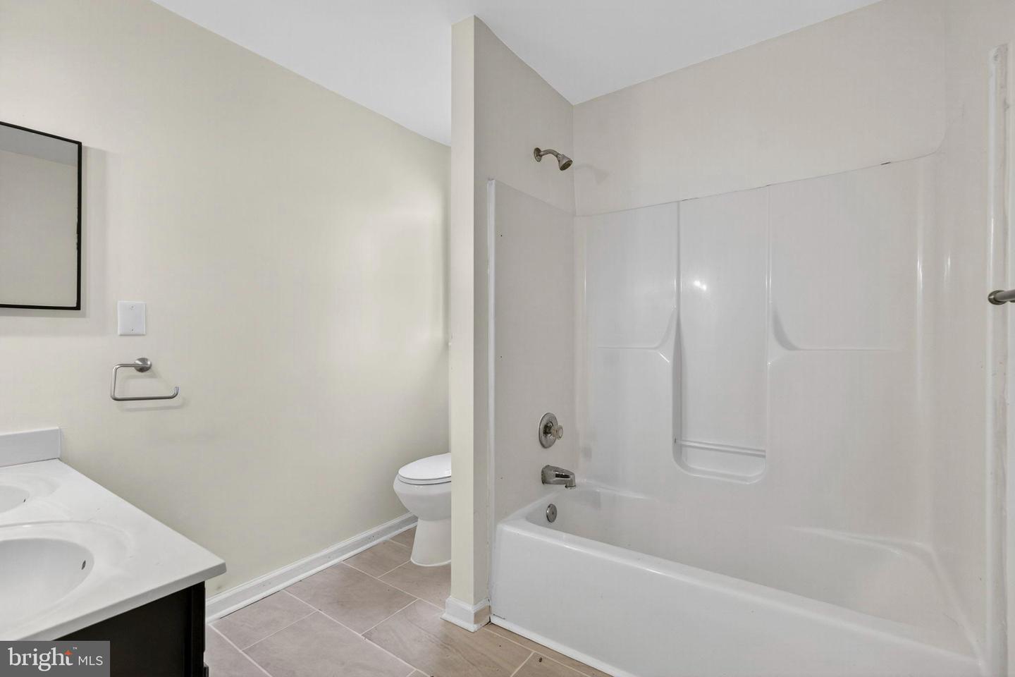 5 CRESTVIEW DR, FRONT ROYAL, Virginia 22630, 3 Bedrooms Bedrooms, 5 Rooms Rooms,2 BathroomsBathrooms,Residential,For sale,5 CRESTVIEW DR,VAWR2012674 MLS # VAWR2012674