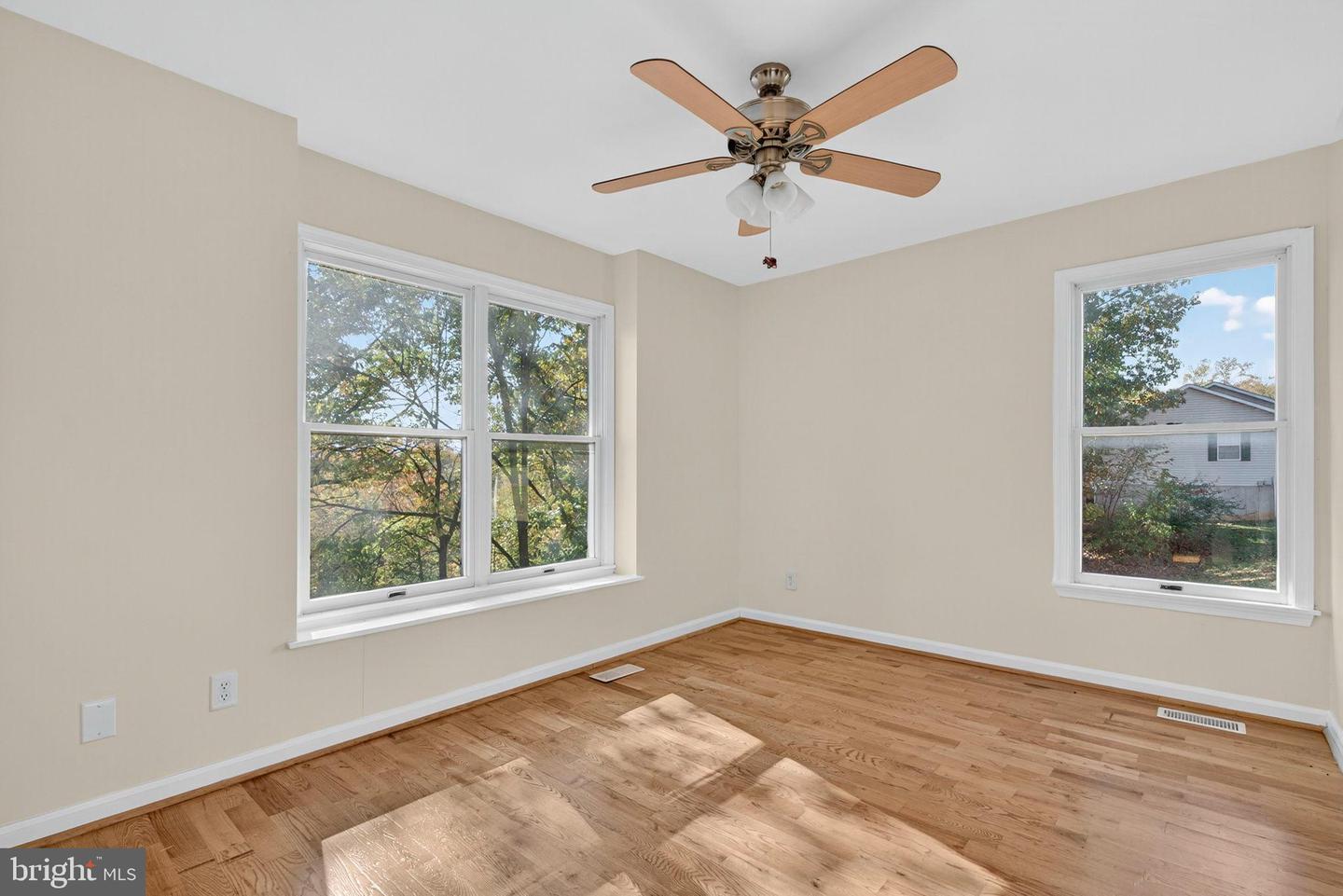 5 CRESTVIEW DR, FRONT ROYAL, Virginia 22630, 3 Bedrooms Bedrooms, 5 Rooms Rooms,2 BathroomsBathrooms,Residential,For sale,5 CRESTVIEW DR,VAWR2012674 MLS # VAWR2012674