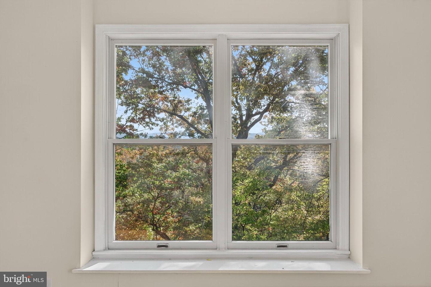 5 CRESTVIEW DR, FRONT ROYAL, Virginia 22630, 3 Bedrooms Bedrooms, 5 Rooms Rooms,2 BathroomsBathrooms,Residential,For sale,5 CRESTVIEW DR,VAWR2012674 MLS # VAWR2012674