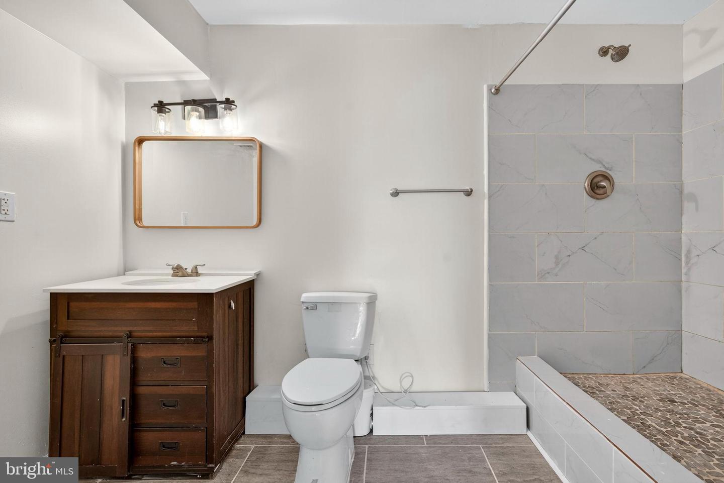 5 CRESTVIEW DR, FRONT ROYAL, Virginia 22630, 3 Bedrooms Bedrooms, 5 Rooms Rooms,2 BathroomsBathrooms,Residential,For sale,5 CRESTVIEW DR,VAWR2012674 MLS # VAWR2012674