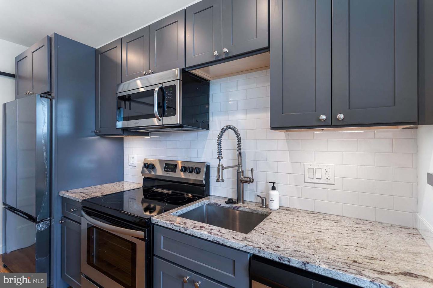 2465 18TH ST NW #4, WASHINGTON, District Of Columbia 20009, 1 Bedroom Bedrooms, ,1 BathroomBathrooms,Residential,For sale,2465 18TH ST NW #4,DCDC2229654 MLS # DCDC2229654