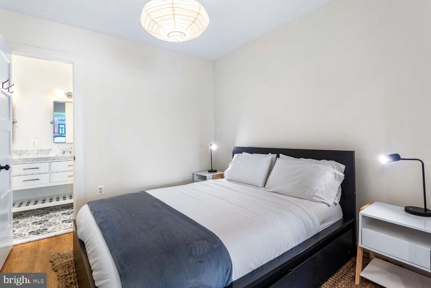 2465 18TH ST NW #4, WASHINGTON, District Of Columbia 20009, 1 Bedroom Bedrooms, ,1 BathroomBathrooms,Residential,For sale,2465 18TH ST NW #4,DCDC2229654 MLS # DCDC2229654