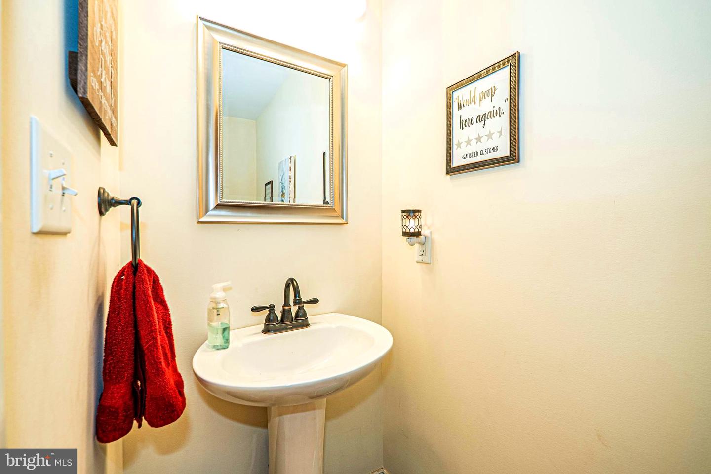 119 BUFFALO TRL, WINCHESTER, Virginia 22602, 5 Bedrooms Bedrooms, ,3 BathroomsBathrooms,Residential,For sale,119 BUFFALO TRL,VAFV2037766 MLS # VAFV2037766