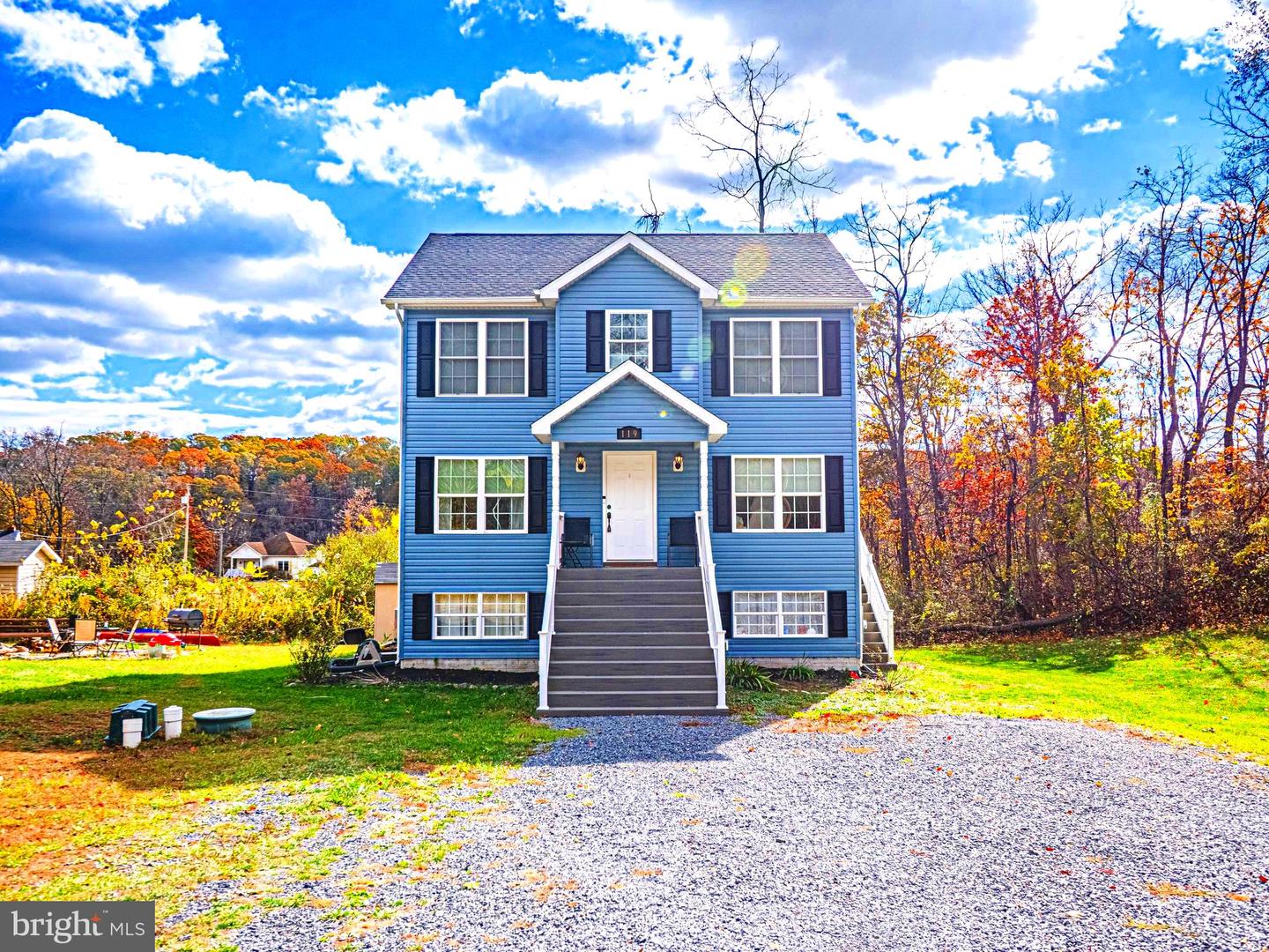 119 BUFFALO TRL, WINCHESTER, Virginia 22602, 5 Bedrooms Bedrooms, ,3 BathroomsBathrooms,Residential,For sale,119 BUFFALO TRL,VAFV2037766 MLS # VAFV2037766