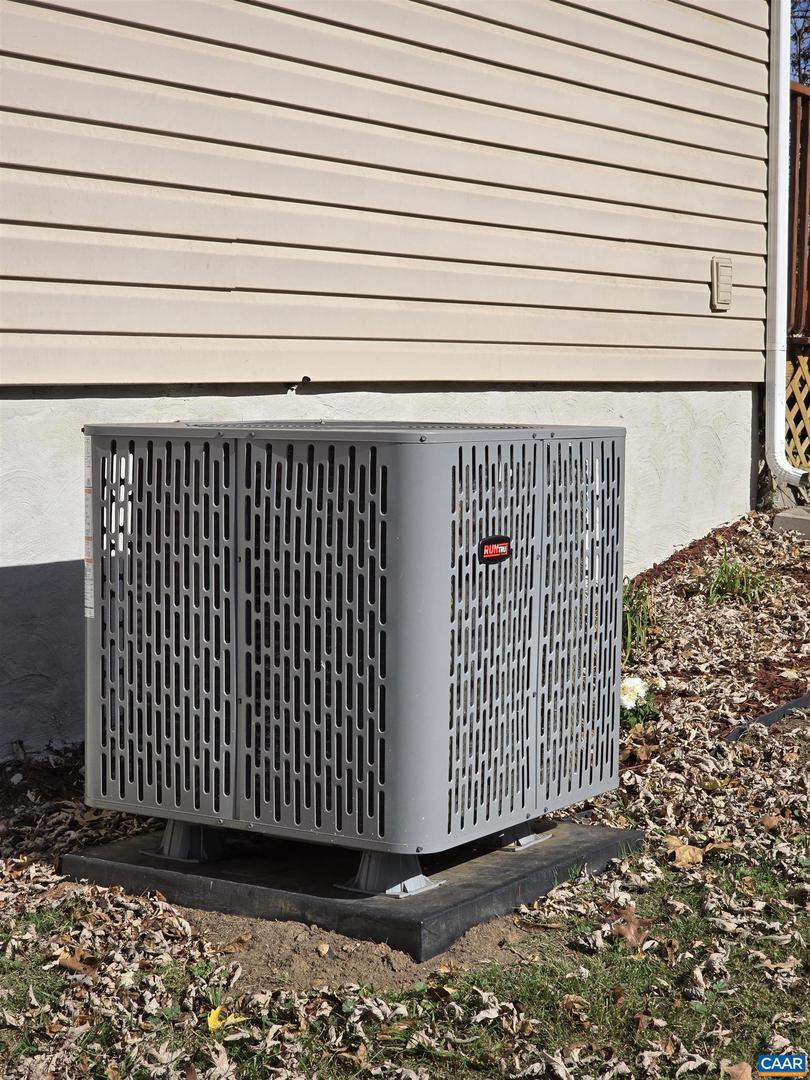 388 YANCEY MILL LN, CROZET, Virginia 22932, 4 Bedrooms Bedrooms, ,2 BathroomsBathrooms,Residential,For sale,388 YANCEY MILL LN,670577 MLS # 670577