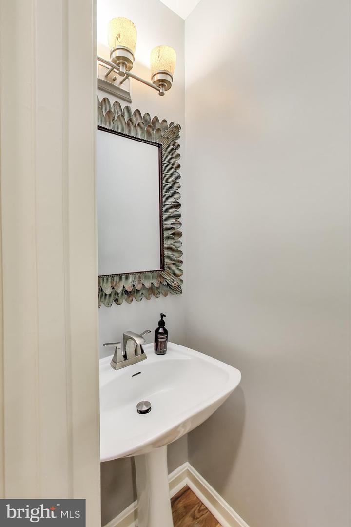 2001 19TH ST NW #3, WASHINGTON, District Of Columbia 20009, 2 Bedrooms Bedrooms, ,2 BathroomsBathrooms,Residential,For sale,2001 19TH ST NW #3,DCDC2229680 MLS # DCDC2229680 2001 19TH ST NW #3, WASHINGTON, District Of Columbia 20009, 2 Bedrooms Bedrooms, ,2 BathroomsBathrooms,Residential,For sale,2001 19TH ST NW #3,DCDC2229680 MLS # DCDC2229680