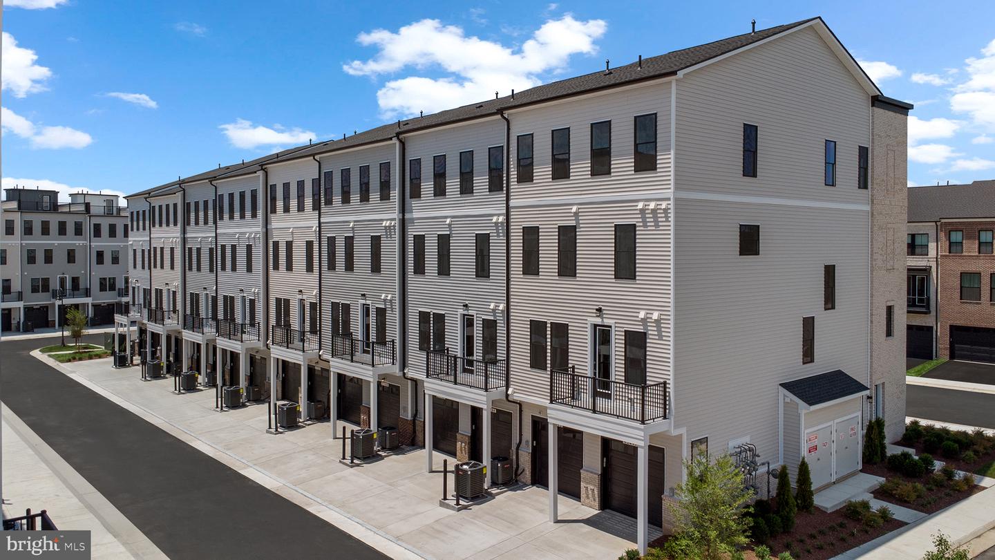 21748 DOLLIS HILL TER, BROADLANDS, Virginia 20148, 3 Bedrooms Bedrooms, ,2 BathroomsBathrooms,Residential,For sale,21748 DOLLIS HILL TER,VALO2110092 MLS # VALO2110092