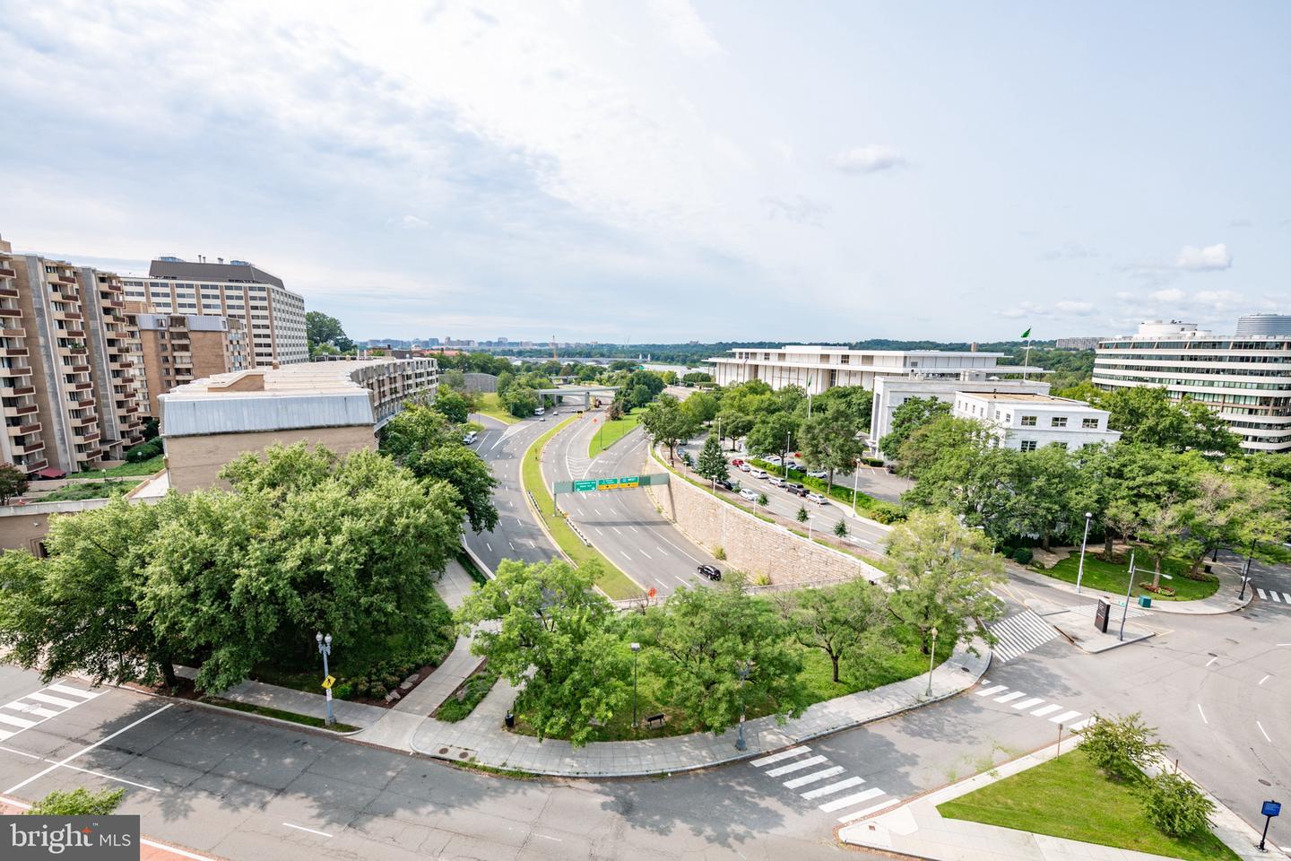 2475 VIRGINIA AVE NW #721, WASHINGTON, District Of Columbia 20037, 3 Bedrooms Bedrooms, ,2 BathroomsBathrooms,Residential,For sale,2475 VIRGINIA AVE NW #721,DCDC2229670 MLS # DCDC2229670 2475 VIRGINIA AVE NW #721, WASHINGTON, District Of Columbia 20037, 3 Bedrooms Bedrooms, ,2 BathroomsBathrooms,Residential,For sale,2475 VIRGINIA AVE NW #721,DCDC2229670 MLS # DCDC2229670