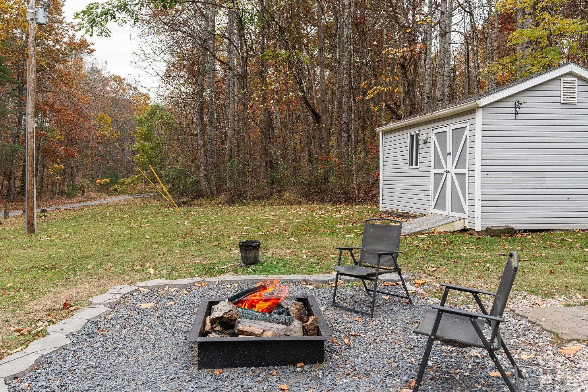 887 BRIGHT HOLLOW RD, DEERFIELD, Virginia 24432, 5 Bedrooms Bedrooms, ,2 BathroomsBathrooms,Residential,Privacy/Location #WINNING,887 BRIGHT HOLLOW RD,670584 MLS # 670584 887 BRIGHT HOLLOW RD, DEERFIELD, Virginia 24432, 5 Bedrooms Bedrooms, ,2 BathroomsBathrooms,Residential,Privacy/Location #WINNING,887 BRIGHT HOLLOW RD,670584 MLS # 670584