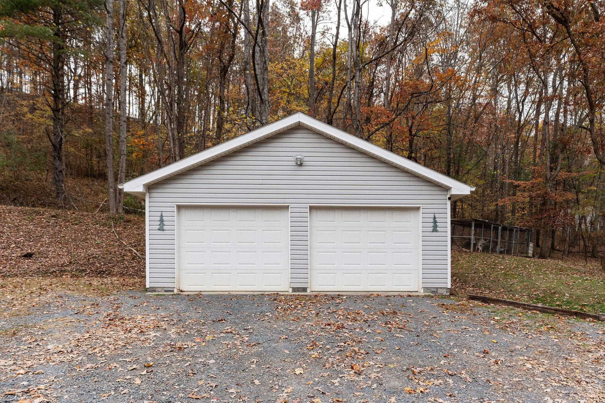 887 BRIGHT HOLLOW RD, DEERFIELD, Virginia 24432, 5 Bedrooms Bedrooms, ,2 BathroomsBathrooms,Residential,Privacy/Location #WINNING,887 BRIGHT HOLLOW RD,670584 MLS # 670584 887 BRIGHT HOLLOW RD, DEERFIELD, Virginia 24432, 5 Bedrooms Bedrooms, ,2 BathroomsBathrooms,Residential,Privacy/Location #WINNING,887 BRIGHT HOLLOW RD,670584 MLS # 670584