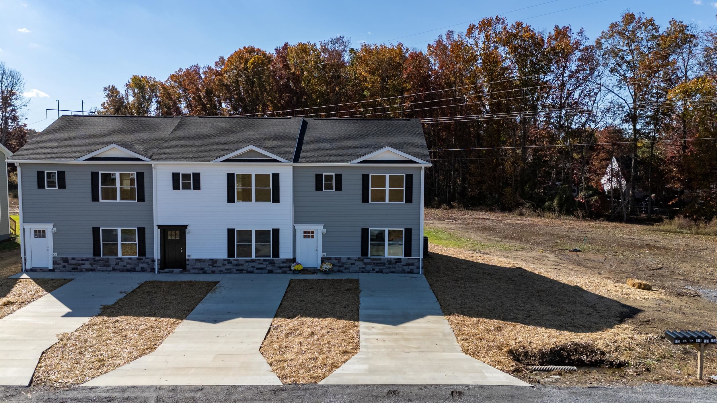 129 21ST ST, GROTTOES, Virginia 24441, 3 Bedrooms Bedrooms, ,2 BathroomsBathrooms,Residential,129 21ST ST,670588 MLS # 670588