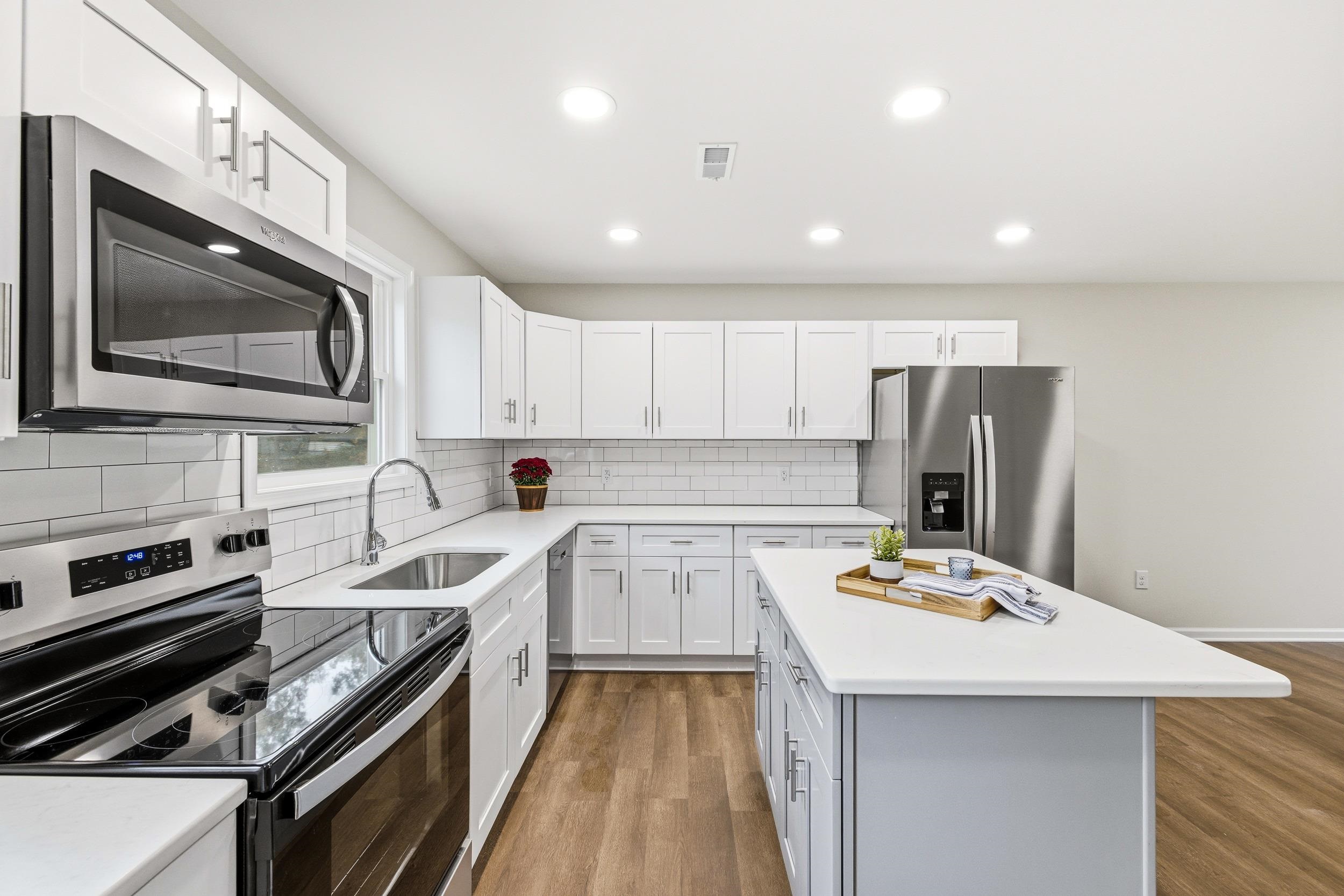 129 21ST ST, GROTTOES, Virginia 24441, 3 Bedrooms Bedrooms, ,2 BathroomsBathrooms,Residential,129 21ST ST,670588 MLS # 670588