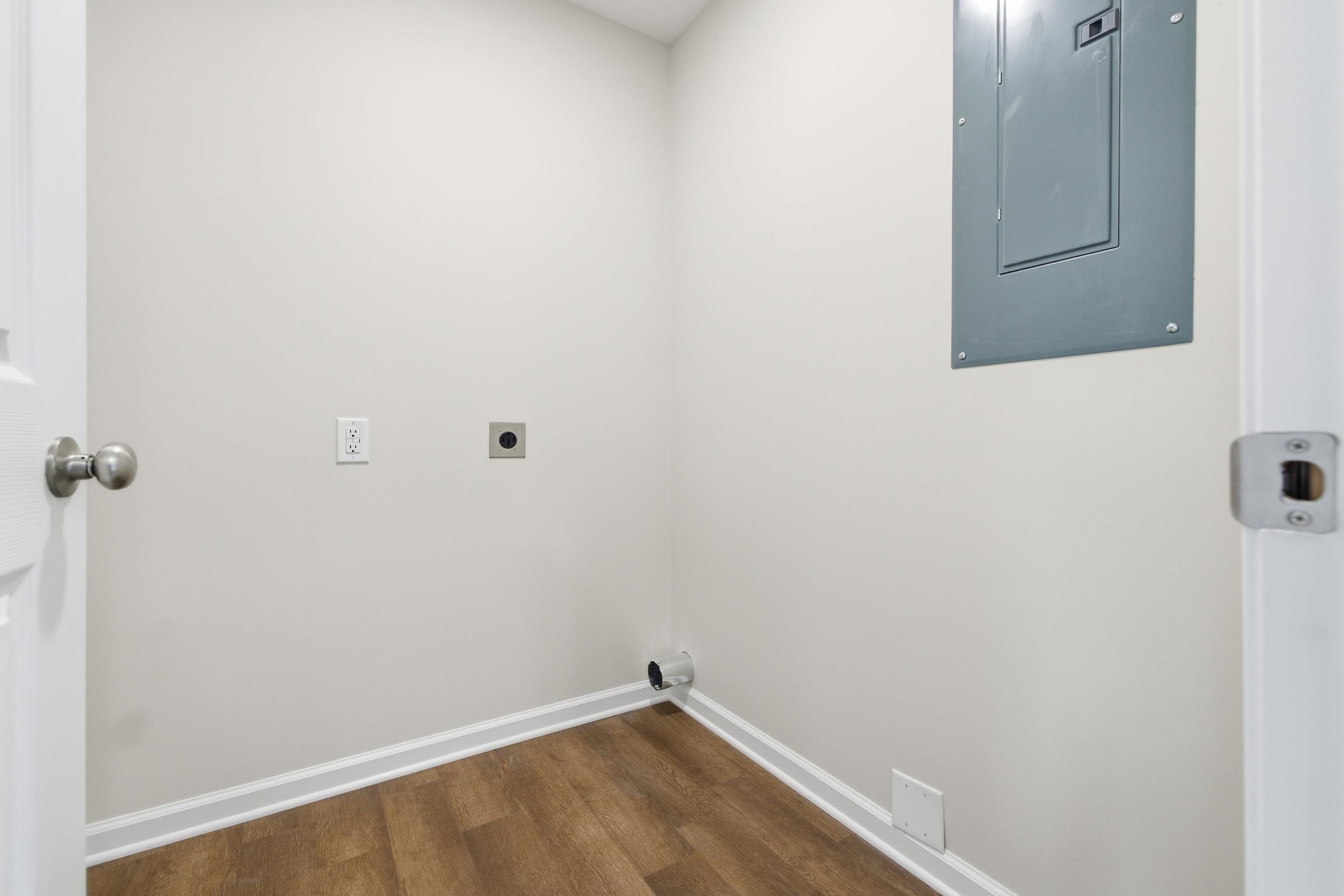 125 21ST ST, GROTTOES, Virginia 24441, 3 Bedrooms Bedrooms, ,2 BathroomsBathrooms,Residential,125 21ST ST,670591 MLS # 670591