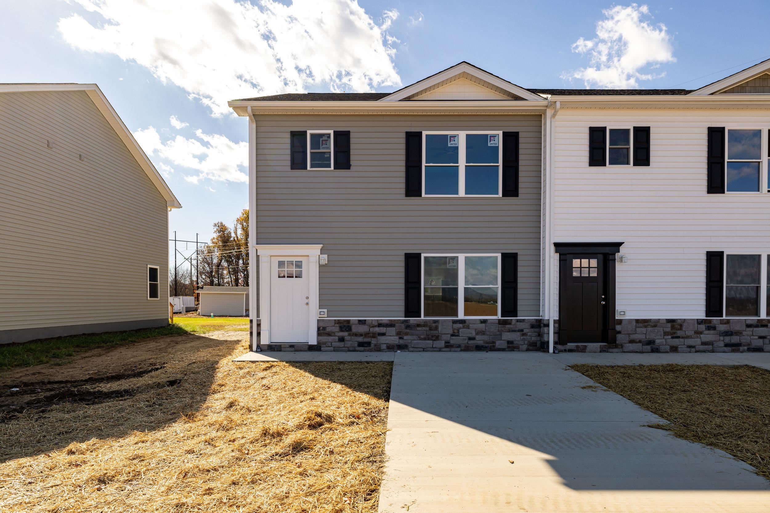 125 21ST ST, GROTTOES, Virginia 24441, 3 Bedrooms Bedrooms, ,2 BathroomsBathrooms,Residential,125 21ST ST,670591 MLS # 670591