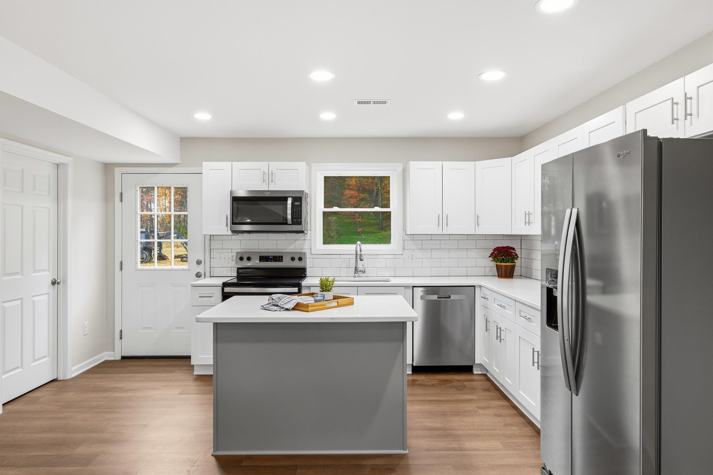 125 21ST ST, GROTTOES, Virginia 24441, 3 Bedrooms Bedrooms, ,2 BathroomsBathrooms,Residential,125 21ST ST,670591 MLS # 670591