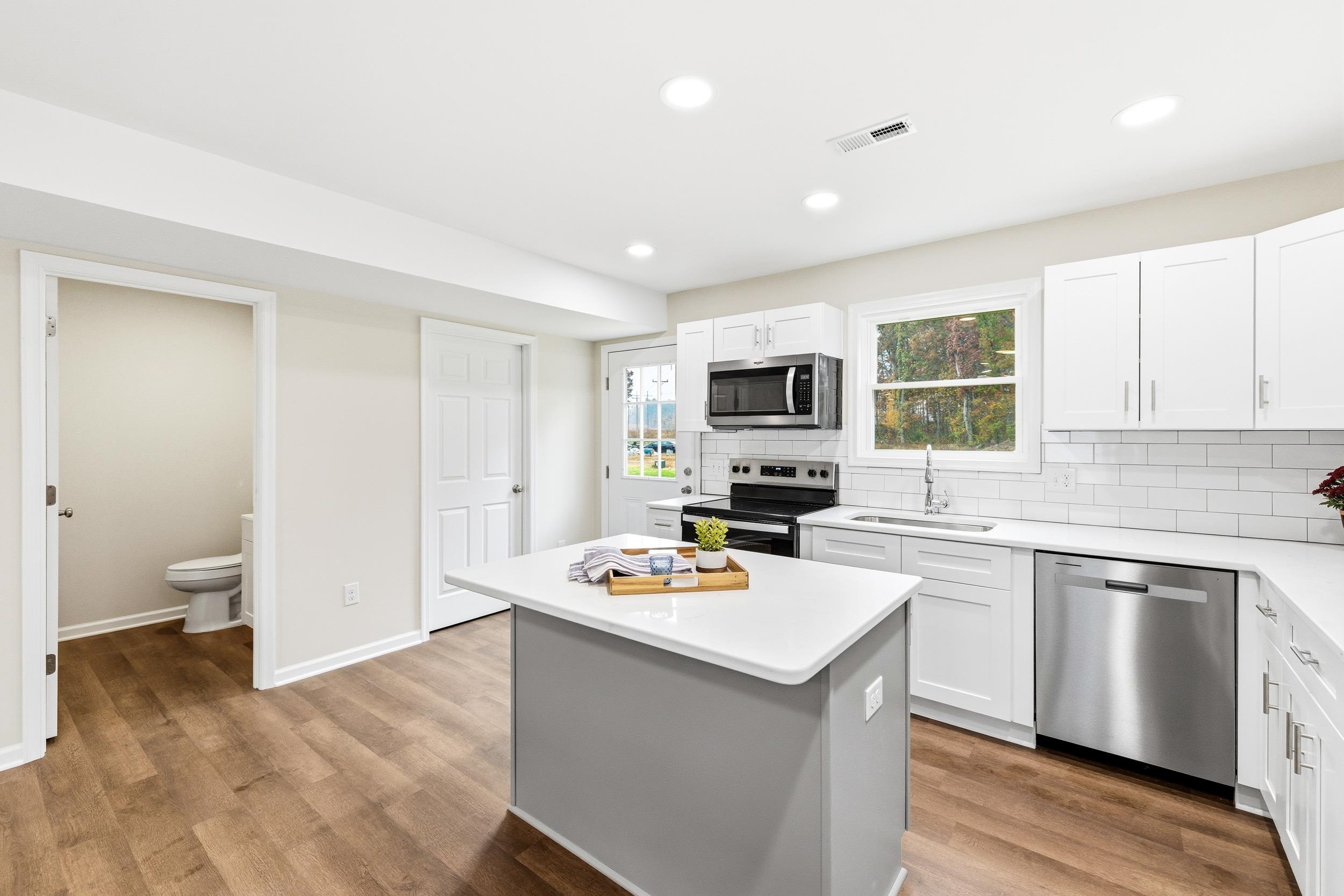 125 21ST ST, GROTTOES, Virginia 24441, 3 Bedrooms Bedrooms, ,2 BathroomsBathrooms,Residential,125 21ST ST,670591 MLS # 670591