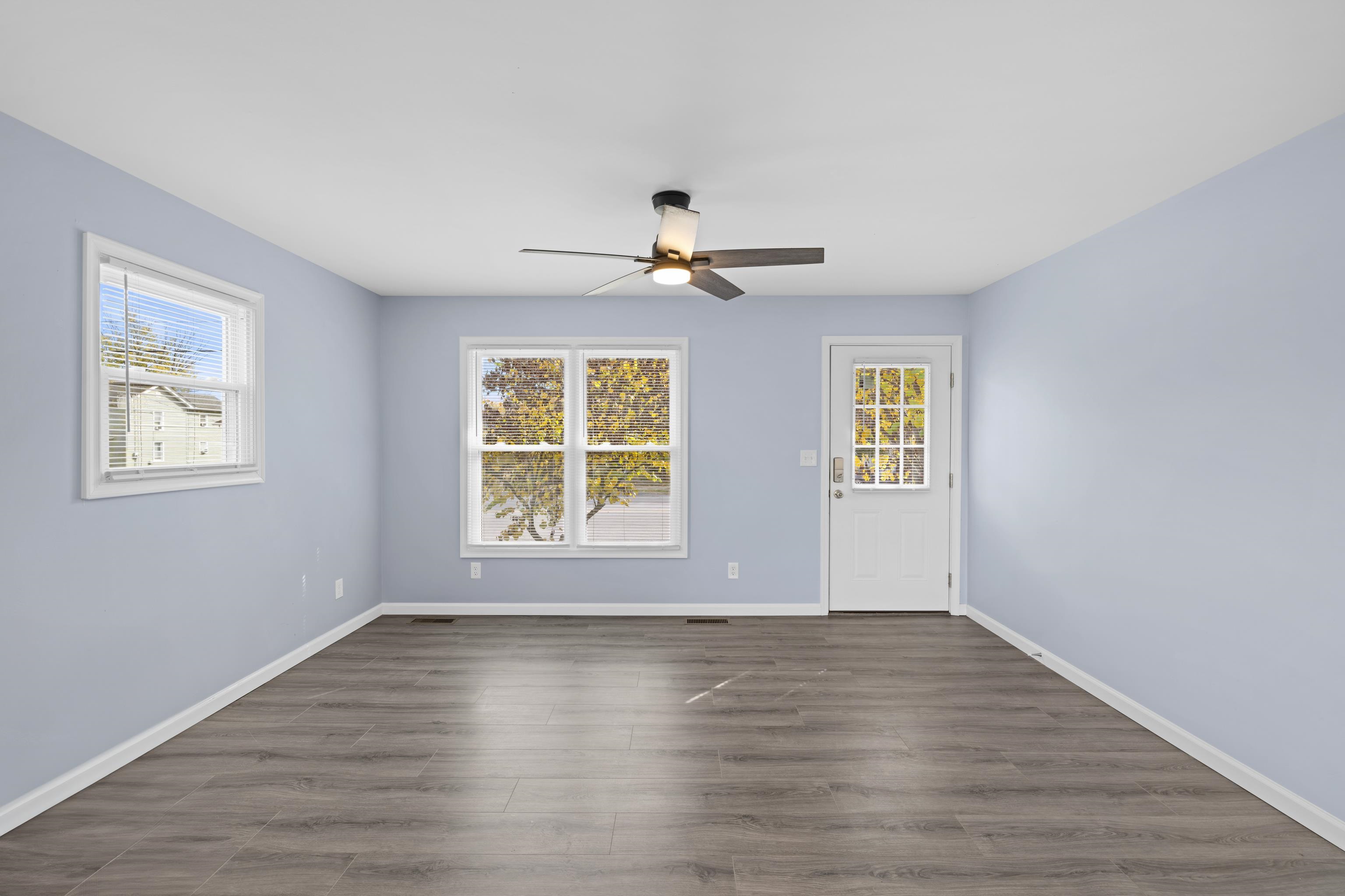 421 N CHARLOTTE AVE, WAYNESBORO, Virginia 22980, 5 Bedrooms Bedrooms, ,4 BathroomsBathrooms,Residential,421 N CHARLOTTE AVE,670593 MLS # 670593