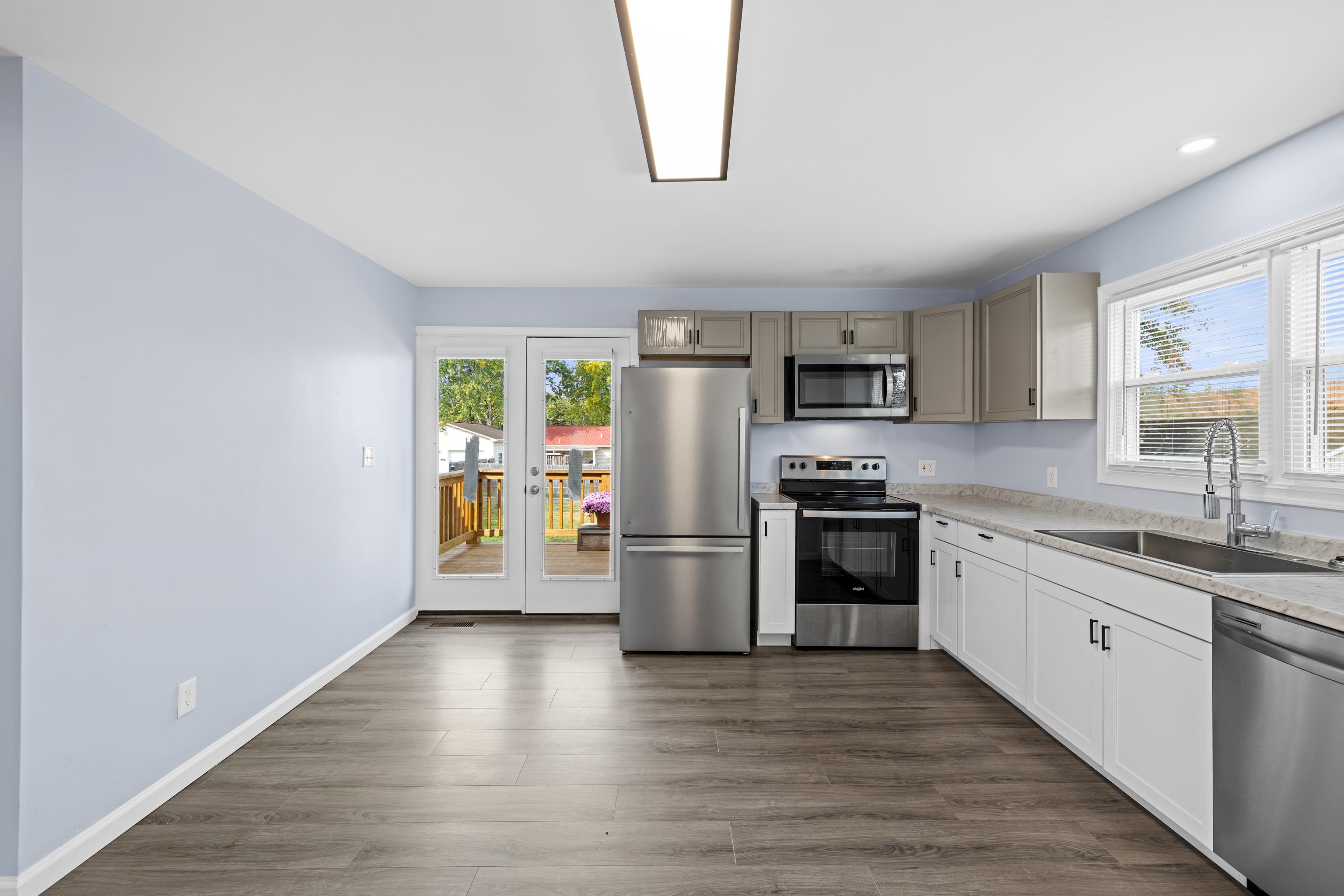 421 N CHARLOTTE AVE, WAYNESBORO, Virginia 22980, 5 Bedrooms Bedrooms, ,4 BathroomsBathrooms,Residential,421 N CHARLOTTE AVE,670593 MLS # 670593