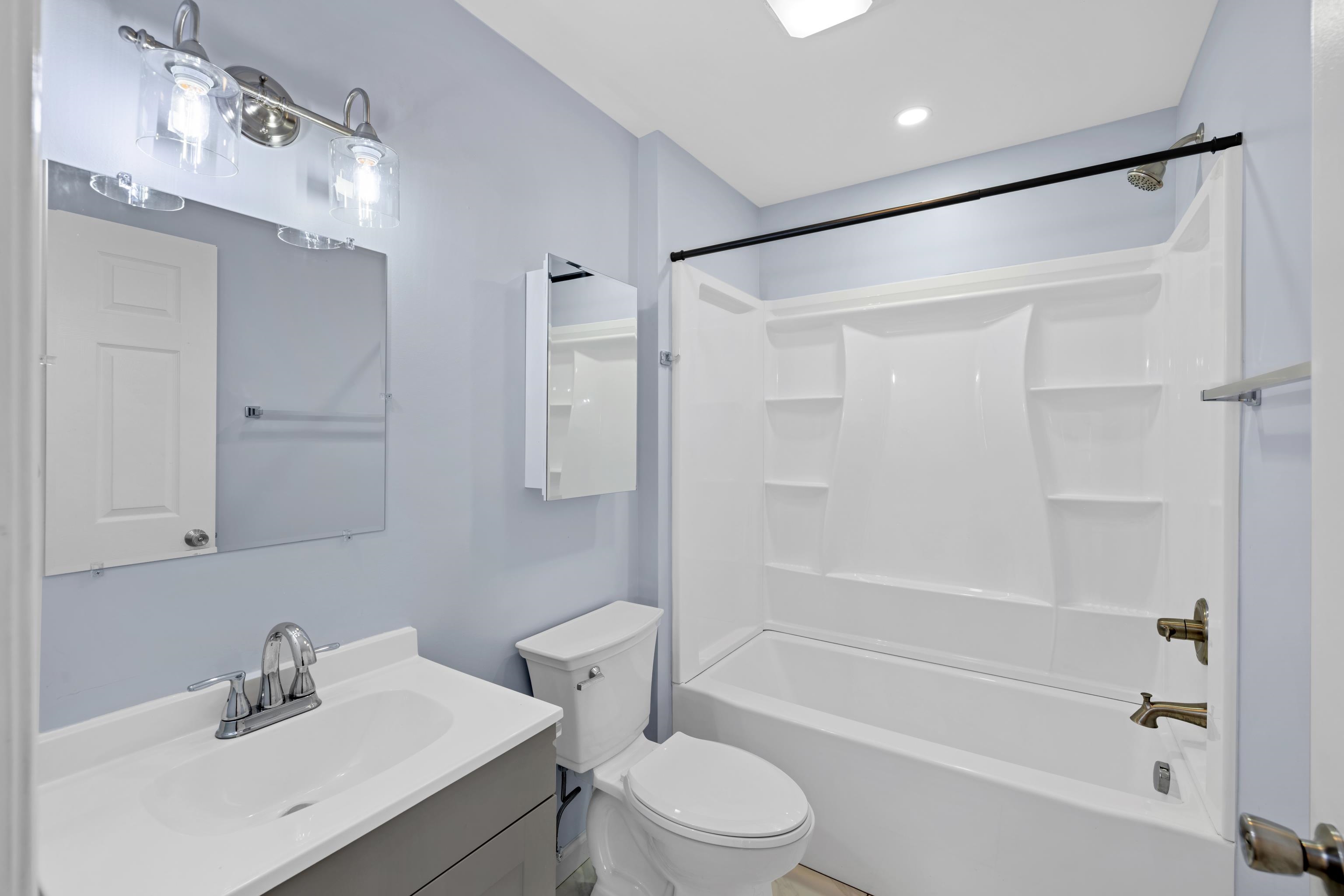 421 N CHARLOTTE AVE, WAYNESBORO, Virginia 22980, 5 Bedrooms Bedrooms, ,4 BathroomsBathrooms,Residential,421 N CHARLOTTE AVE,670593 MLS # 670593