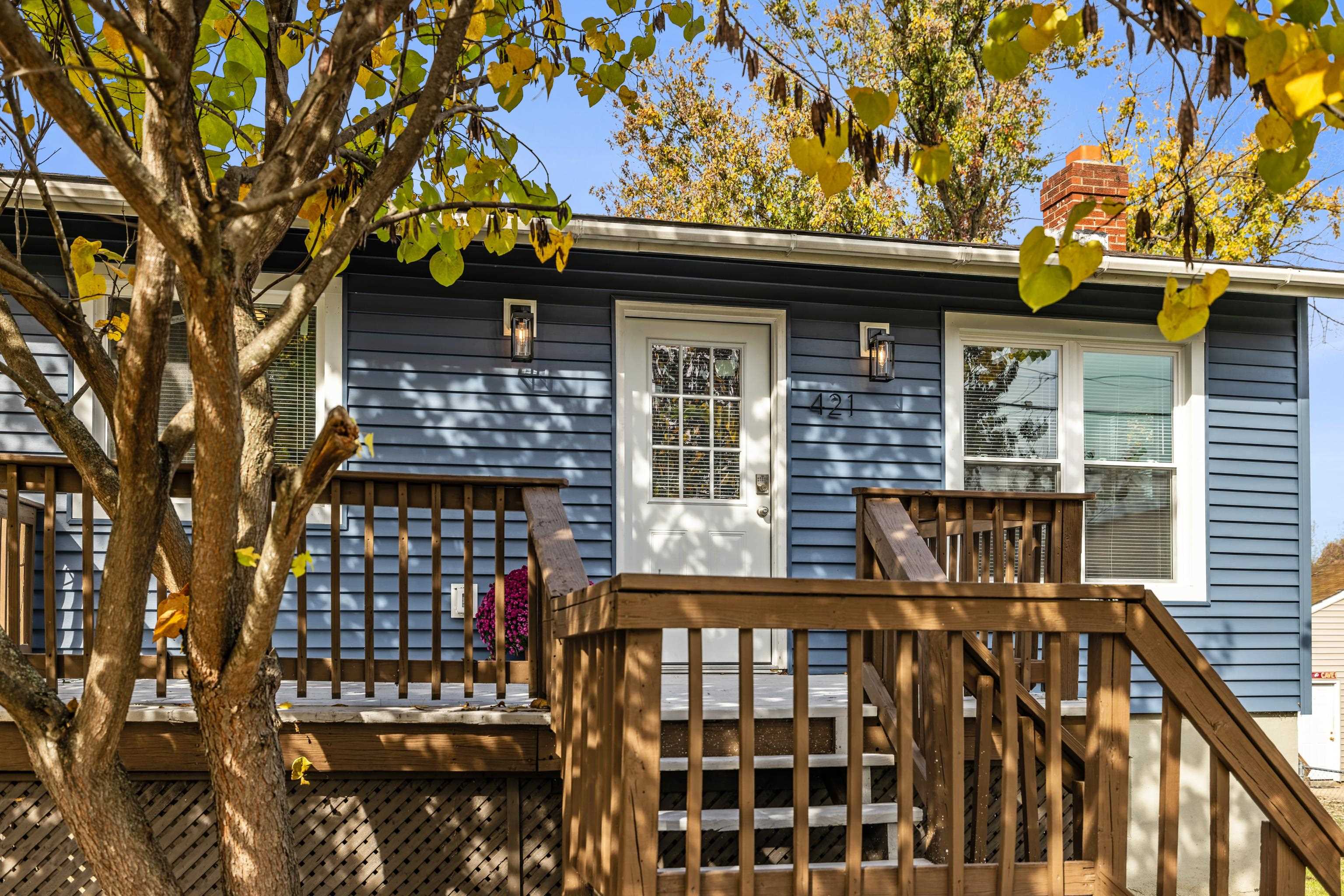 421 N CHARLOTTE AVE, WAYNESBORO, Virginia 22980, 5 Bedrooms Bedrooms, ,4 BathroomsBathrooms,Residential,421 N CHARLOTTE AVE,670593 MLS # 670593