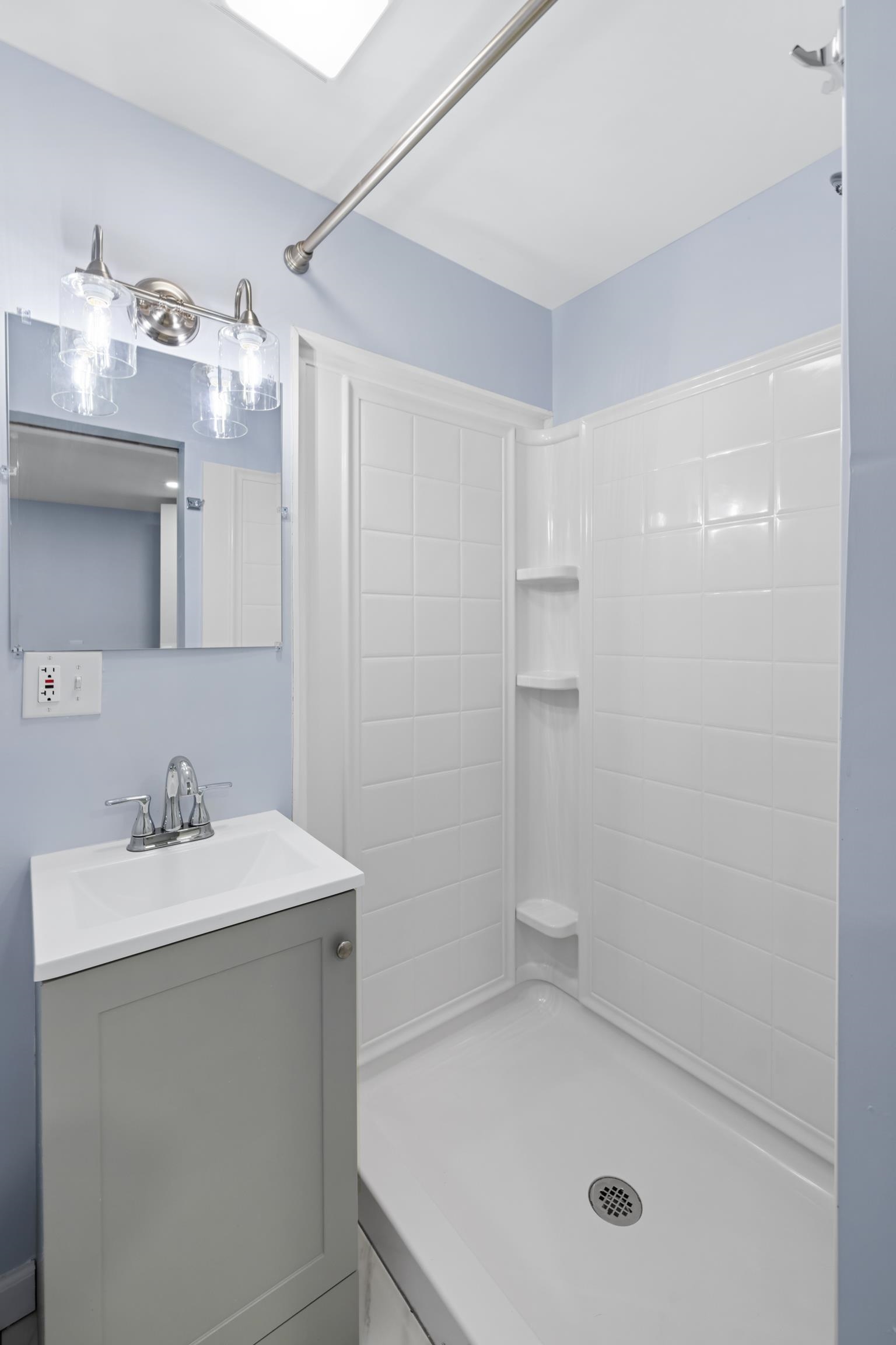 421 N CHARLOTTE AVE, WAYNESBORO, Virginia 22980, 5 Bedrooms Bedrooms, ,4 BathroomsBathrooms,Residential,421 N CHARLOTTE AVE,670593 MLS # 670593