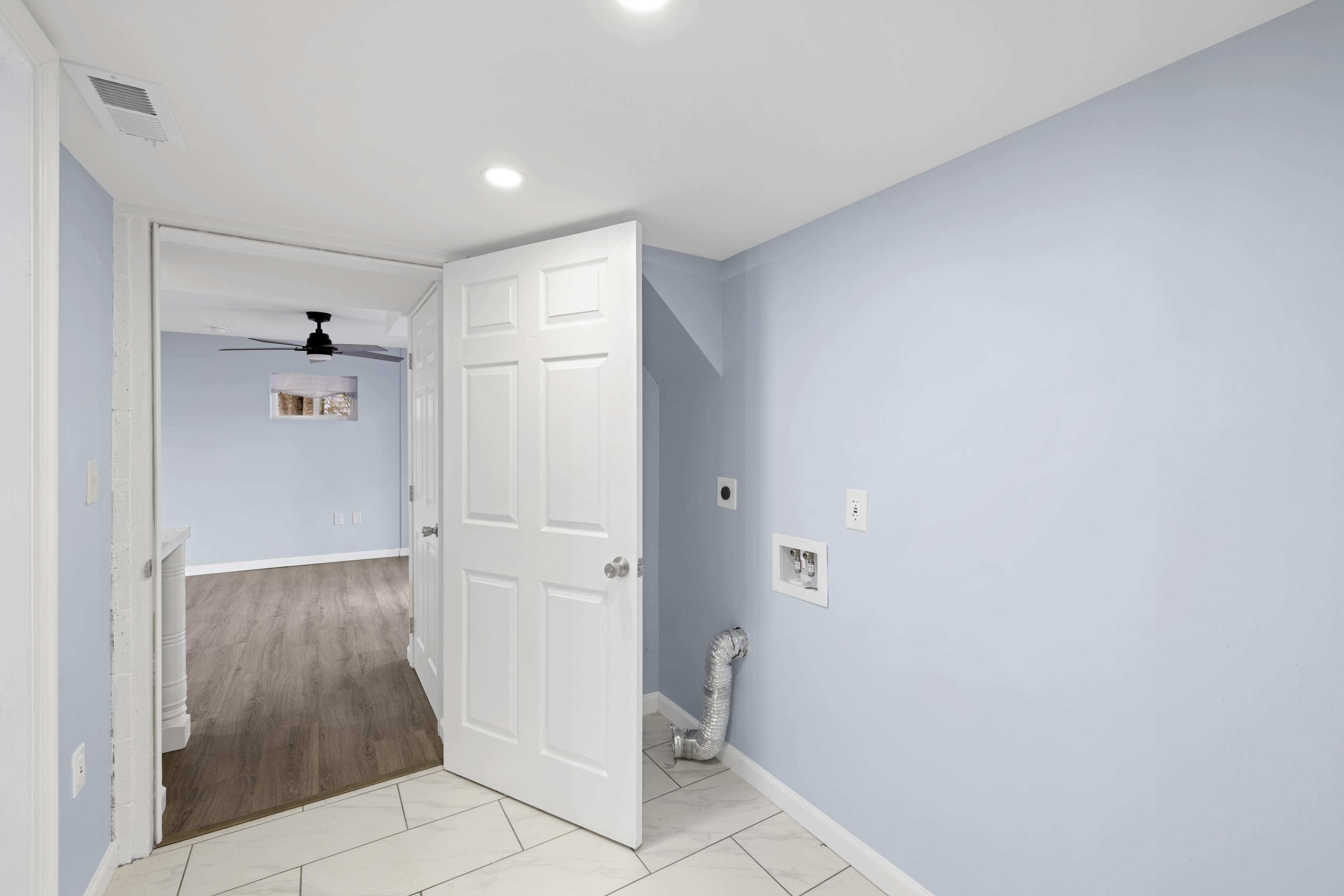 421 N CHARLOTTE AVE, WAYNESBORO, Virginia 22980, 5 Bedrooms Bedrooms, ,4 BathroomsBathrooms,Residential,421 N CHARLOTTE AVE,670593 MLS # 670593