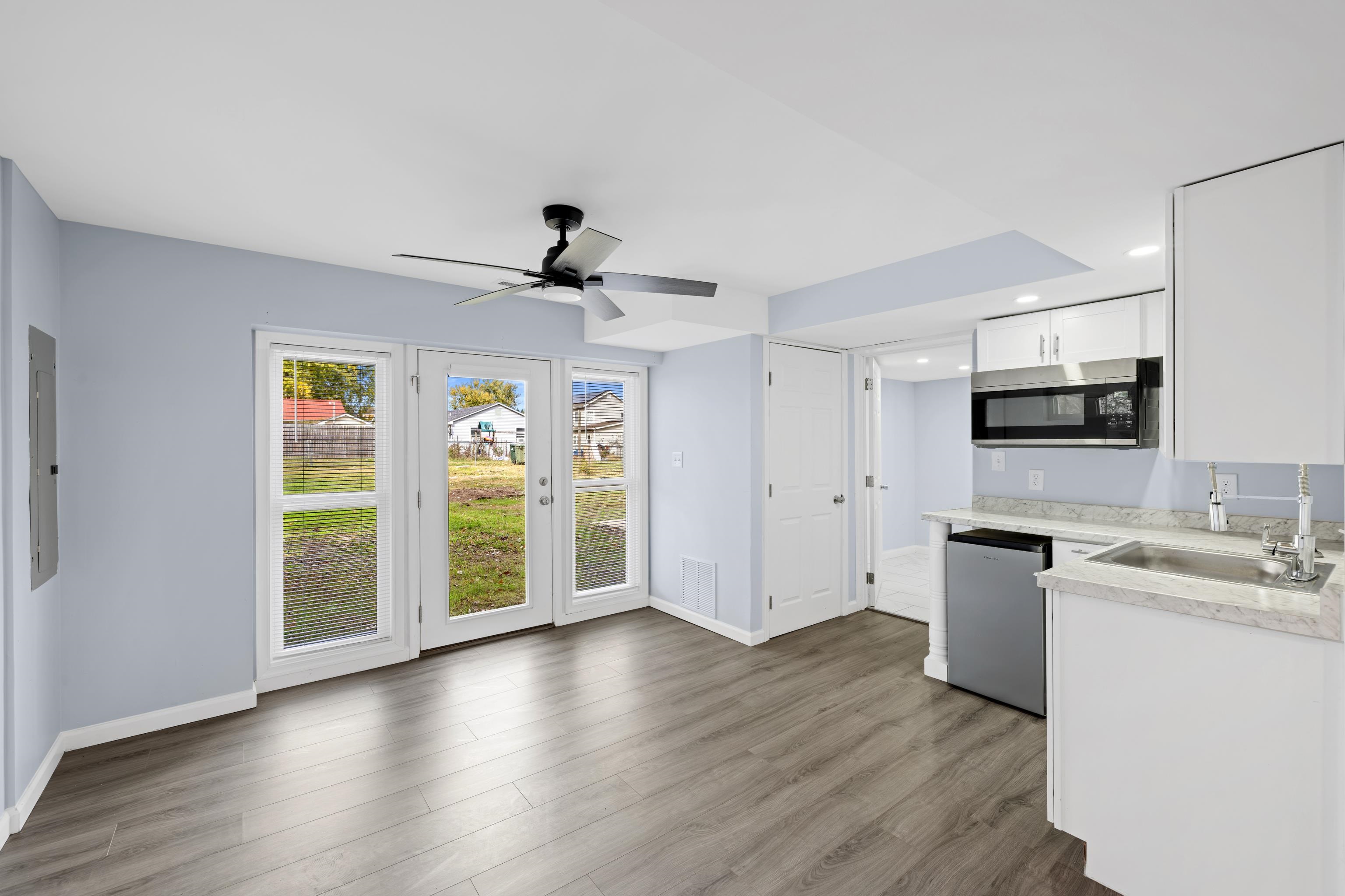 421 N CHARLOTTE AVE, WAYNESBORO, Virginia 22980, 5 Bedrooms Bedrooms, ,4 BathroomsBathrooms,Residential,421 N CHARLOTTE AVE,670593 MLS # 670593