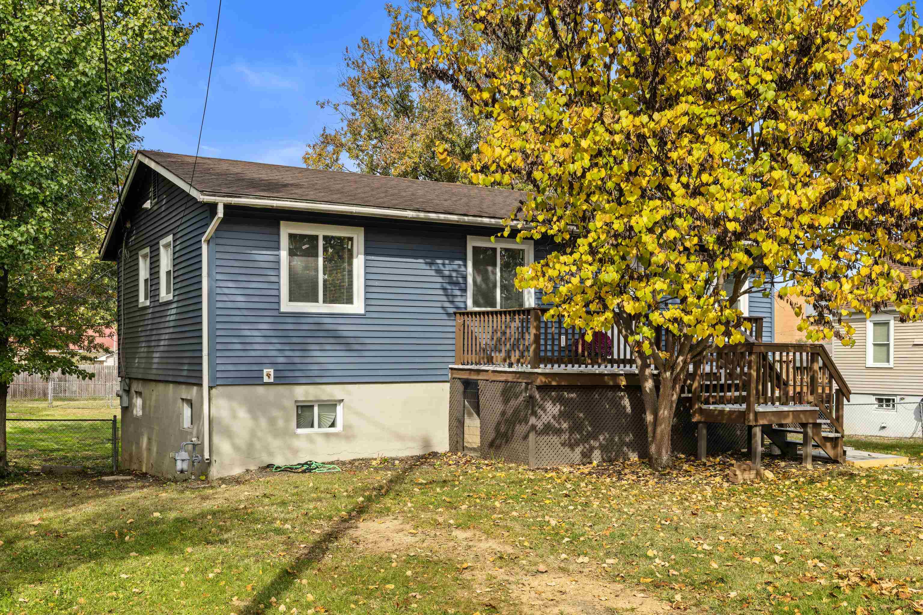 421 N CHARLOTTE AVE, WAYNESBORO, Virginia 22980, 5 Bedrooms Bedrooms, ,4 BathroomsBathrooms,Residential,421 N CHARLOTTE AVE,670593 MLS # 670593