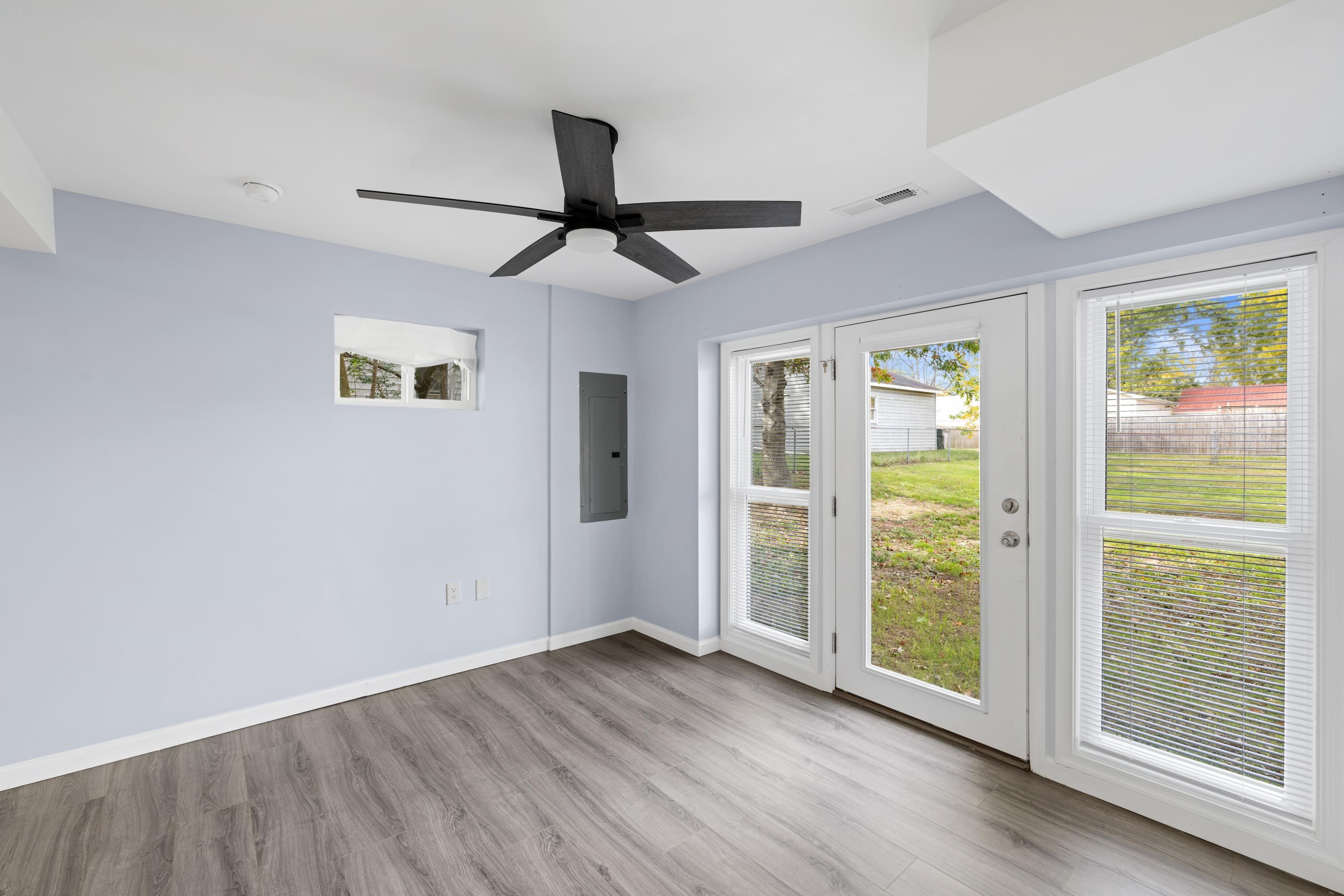 421 N CHARLOTTE AVE, WAYNESBORO, Virginia 22980, 5 Bedrooms Bedrooms, ,4 BathroomsBathrooms,Residential,421 N CHARLOTTE AVE,670593 MLS # 670593