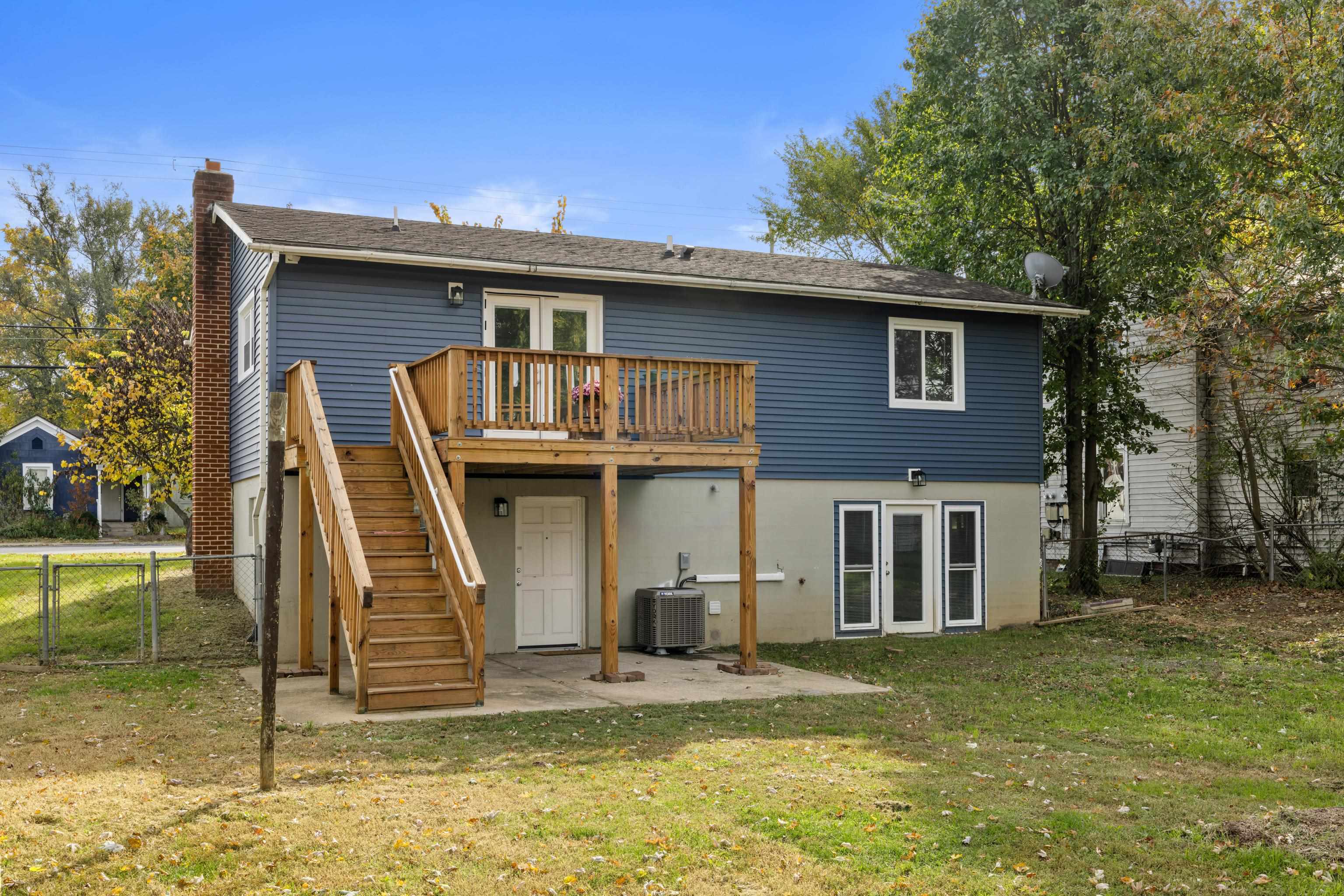 421 N CHARLOTTE AVE, WAYNESBORO, Virginia 22980, 5 Bedrooms Bedrooms, ,4 BathroomsBathrooms,Residential,421 N CHARLOTTE AVE,670593 MLS # 670593