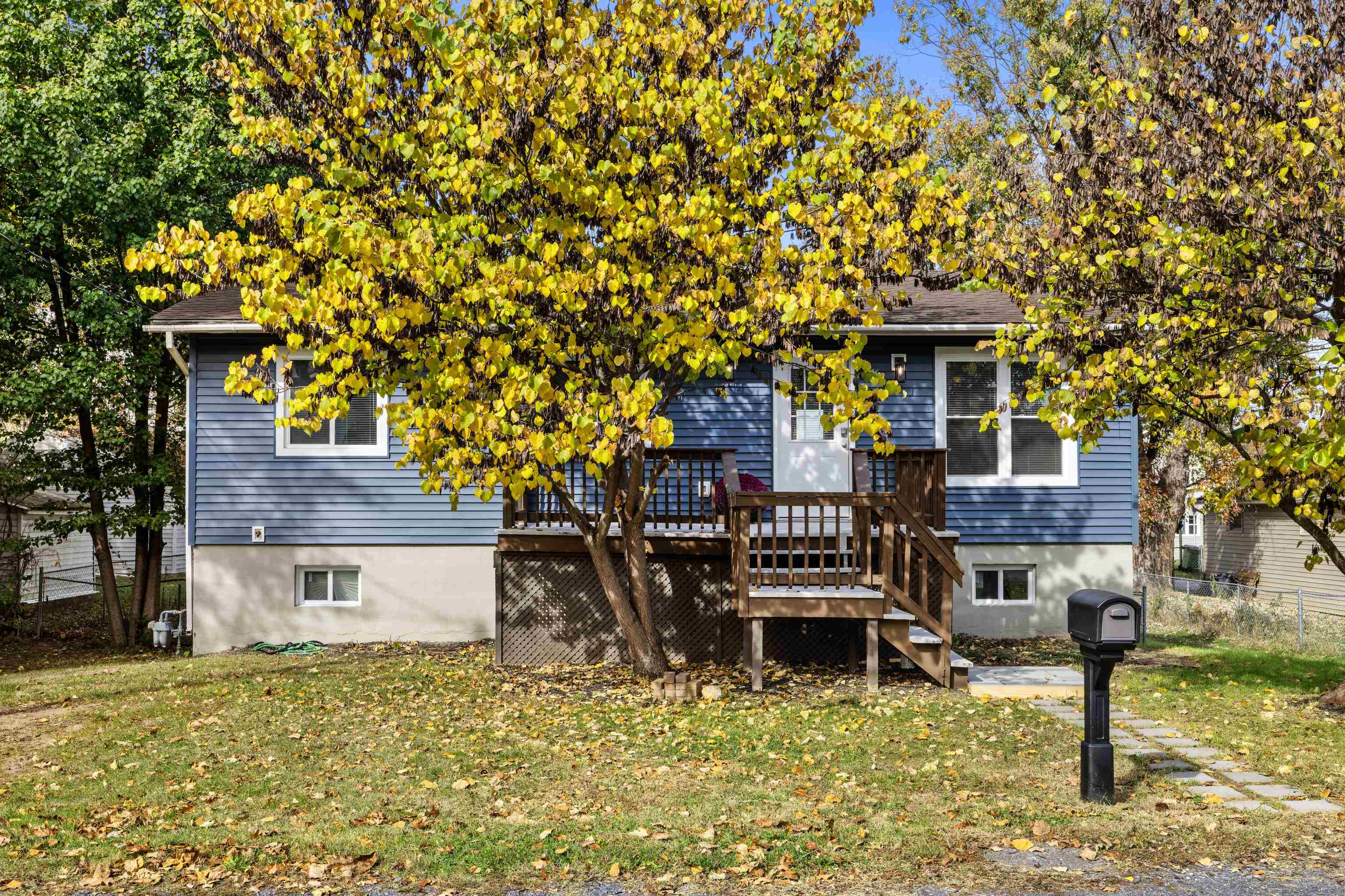 421 N CHARLOTTE AVE, WAYNESBORO, Virginia 22980, 5 Bedrooms Bedrooms, ,4 BathroomsBathrooms,Residential,421 N CHARLOTTE AVE,670593 MLS # 670593