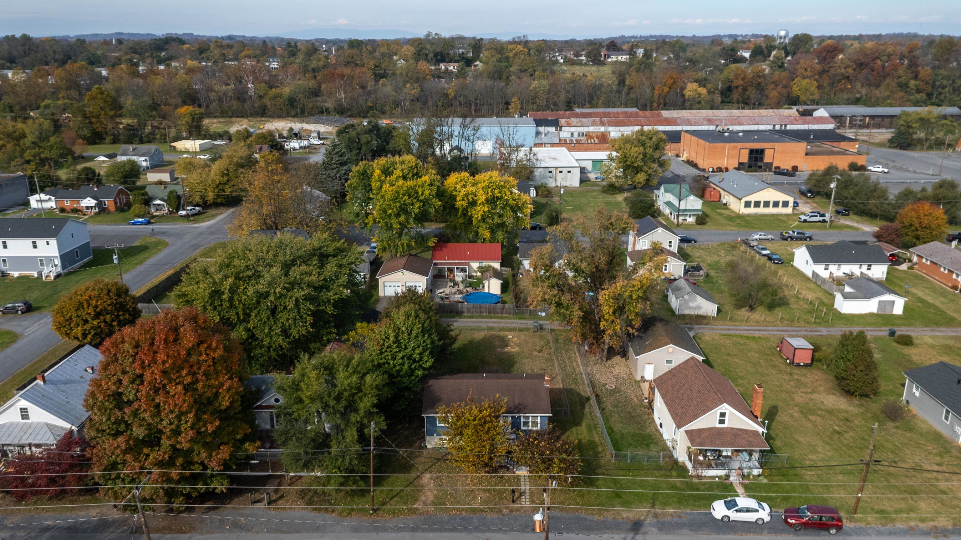 421 N CHARLOTTE AVE, WAYNESBORO, Virginia 22980, 5 Bedrooms Bedrooms, ,4 BathroomsBathrooms,Residential,421 N CHARLOTTE AVE,670593 MLS # 670593