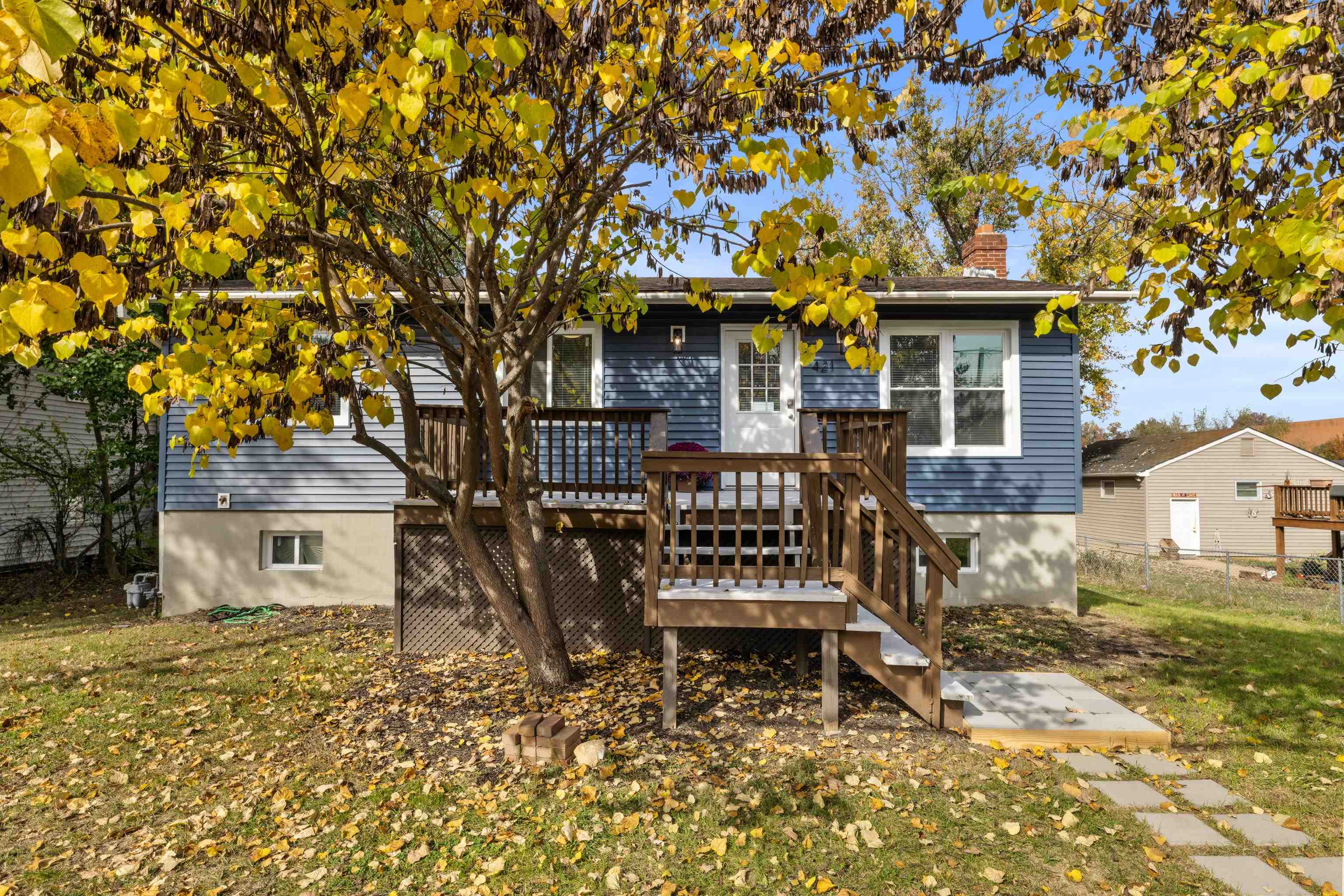 421 N CHARLOTTE AVE, WAYNESBORO, Virginia 22980, 5 Bedrooms Bedrooms, ,4 BathroomsBathrooms,Residential,421 N CHARLOTTE AVE,670593 MLS # 670593