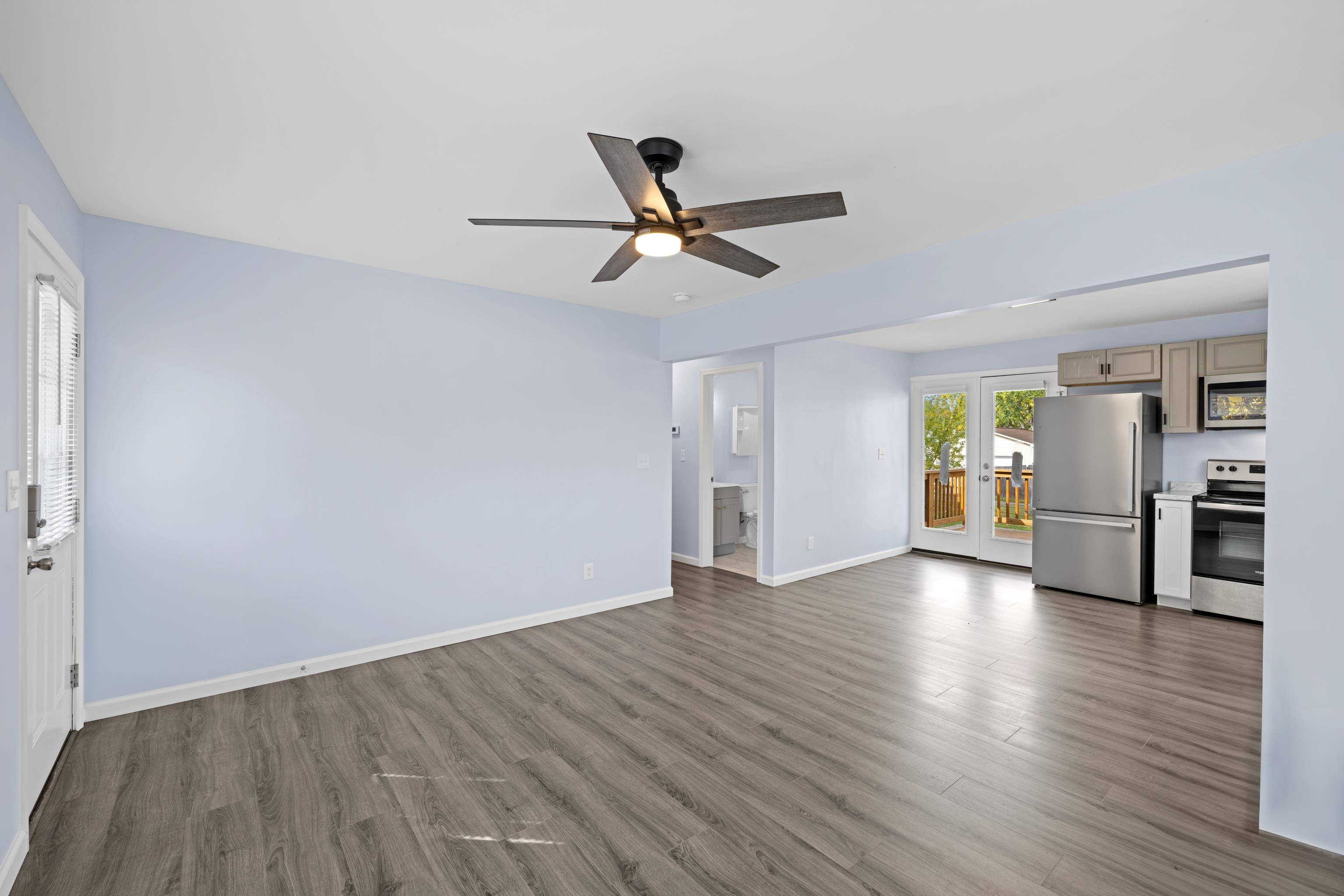 421 N CHARLOTTE AVE, WAYNESBORO, Virginia 22980, 5 Bedrooms Bedrooms, ,4 BathroomsBathrooms,Residential,421 N CHARLOTTE AVE,670593 MLS # 670593