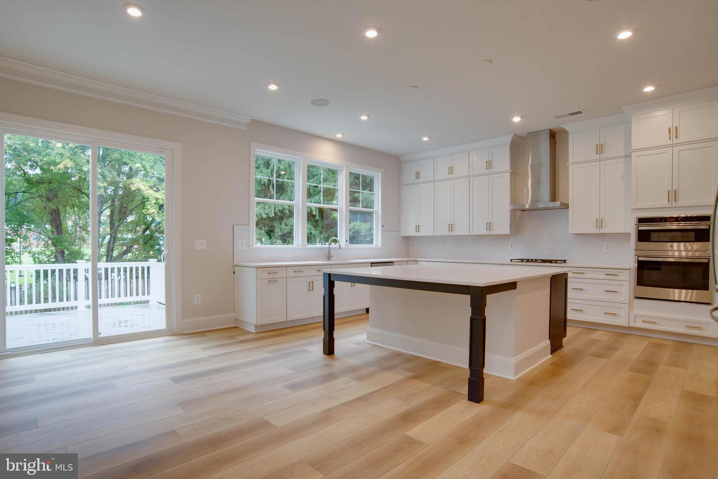 1419 COTTAGE ST SW, VIENNA, Virginia 22180, 6 Bedrooms Bedrooms, 14 Rooms Rooms,5 BathroomsBathrooms,Residential,For sale,1419 COTTAGE ST SW,VAFX2260792 MLS # VAFX2260792 1419 COTTAGE ST SW, VIENNA, Virginia 22180, 6 Bedrooms Bedrooms, 14 Rooms Rooms,5 BathroomsBathrooms,Residential,For sale,1419 COTTAGE ST SW,VAFX2260792 MLS # VAFX2260792