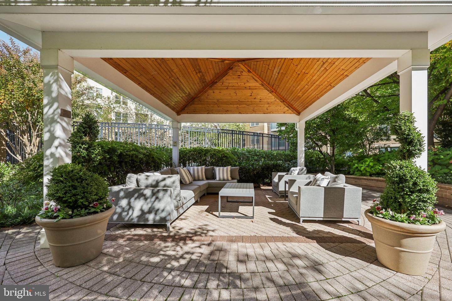 12000 MARKET ST #204, RESTON, Virginia 20190, 2 Bedrooms Bedrooms, ,1 BathroomBathrooms,Residential,For sale,12000 MARKET ST #204,VAFX2265096 MLS # VAFX2265096