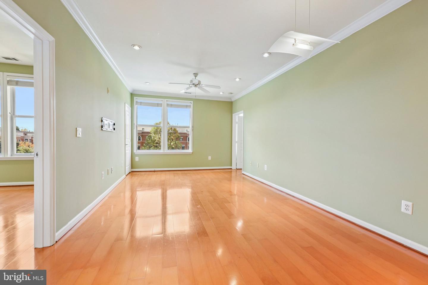 12000 MARKET ST #204, RESTON, Virginia 20190, 2 Bedrooms Bedrooms, ,1 BathroomBathrooms,Residential,For sale,12000 MARKET ST #204,VAFX2265096 MLS # VAFX2265096