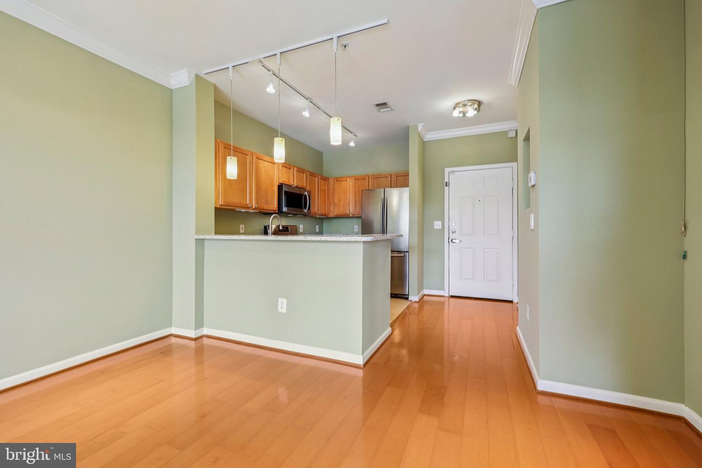 12000 MARKET ST #204, RESTON, Virginia 20190, 2 Bedrooms Bedrooms, ,1 BathroomBathrooms,Residential,For sale,12000 MARKET ST #204,VAFX2265096 MLS # VAFX2265096