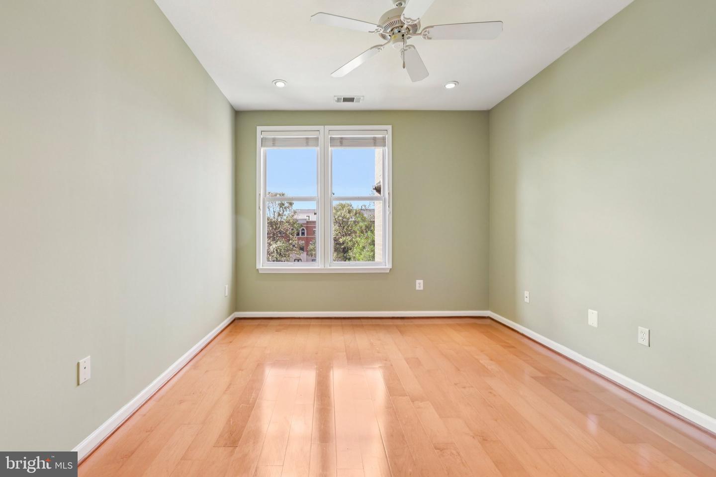 12000 MARKET ST #204, RESTON, Virginia 20190, 2 Bedrooms Bedrooms, ,1 BathroomBathrooms,Residential,For sale,12000 MARKET ST #204,VAFX2265096 MLS # VAFX2265096