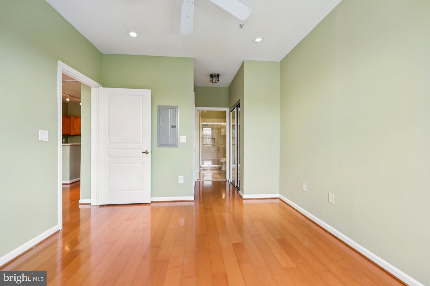 12000 MARKET ST #204, RESTON, Virginia 20190, 2 Bedrooms Bedrooms, ,1 BathroomBathrooms,Residential,For sale,12000 MARKET ST #204,VAFX2265096 MLS # VAFX2265096