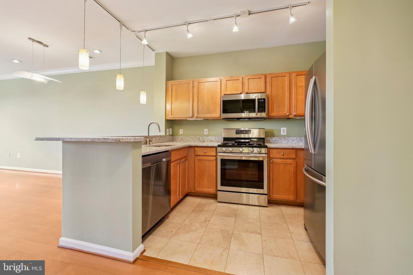 12000 MARKET ST #204, RESTON, Virginia 20190, 2 Bedrooms Bedrooms, ,1 BathroomBathrooms,Residential,For sale,12000 MARKET ST #204,VAFX2265096 MLS # VAFX2265096